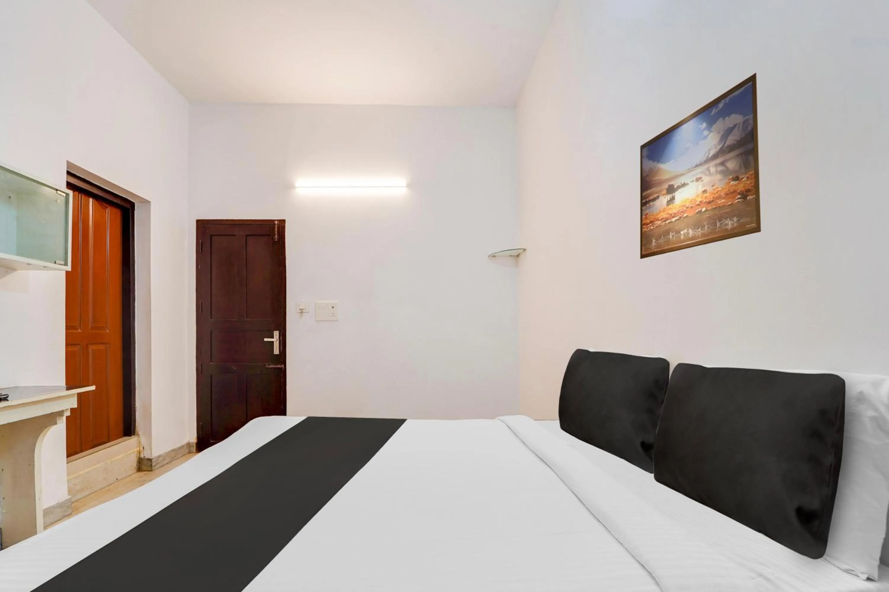 Bedroom, Bed in Hotel O Vazhakkala