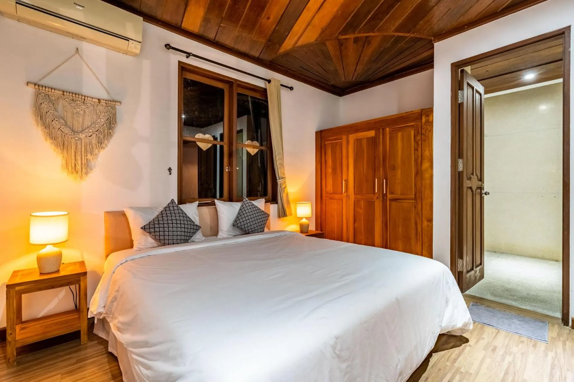 Bed in Villa Canggu Hearts