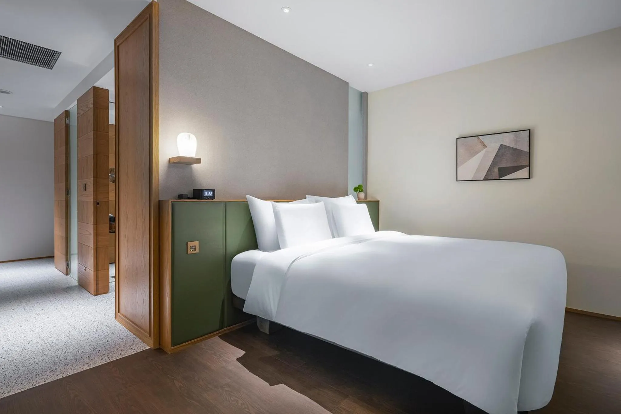 Photo of the whole room, Bed in Humble Boutique Hotel