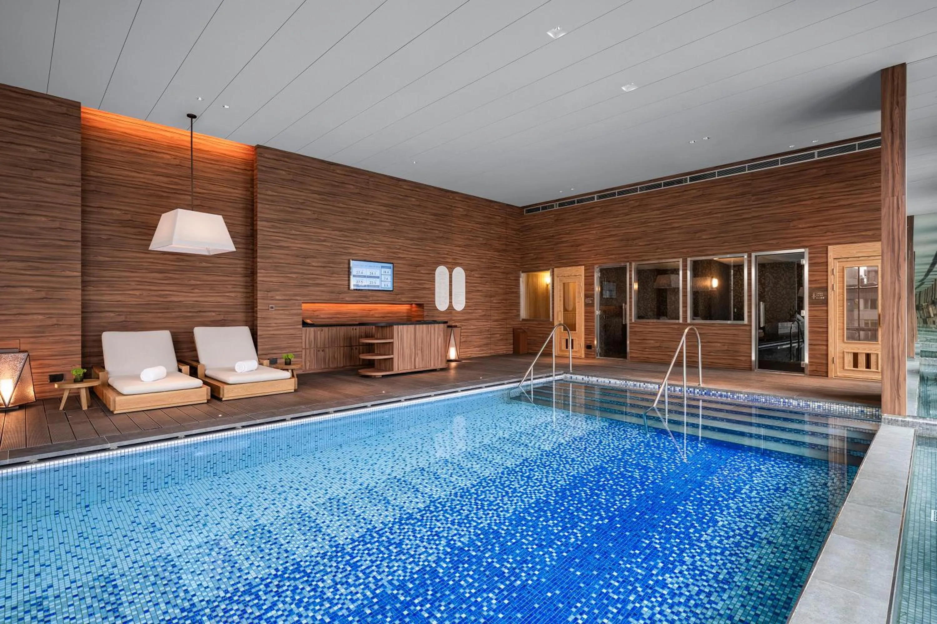 Swimming pool in Humble Boutique Hotel