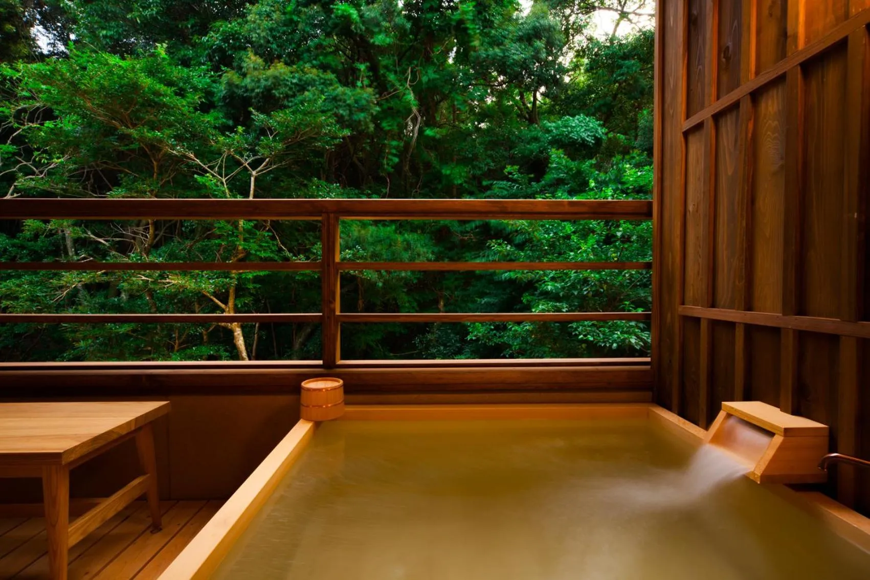 Open Air Bath in Ikyu