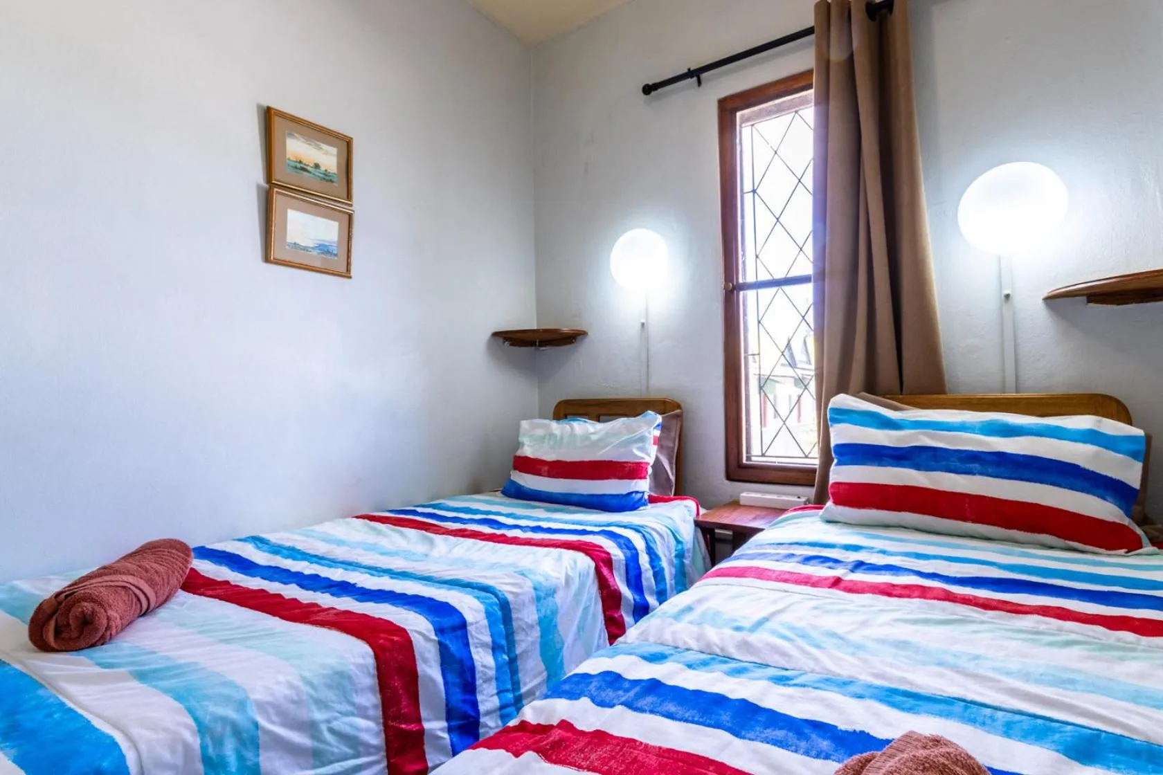 Bedroom, Bed in The Bridge 38