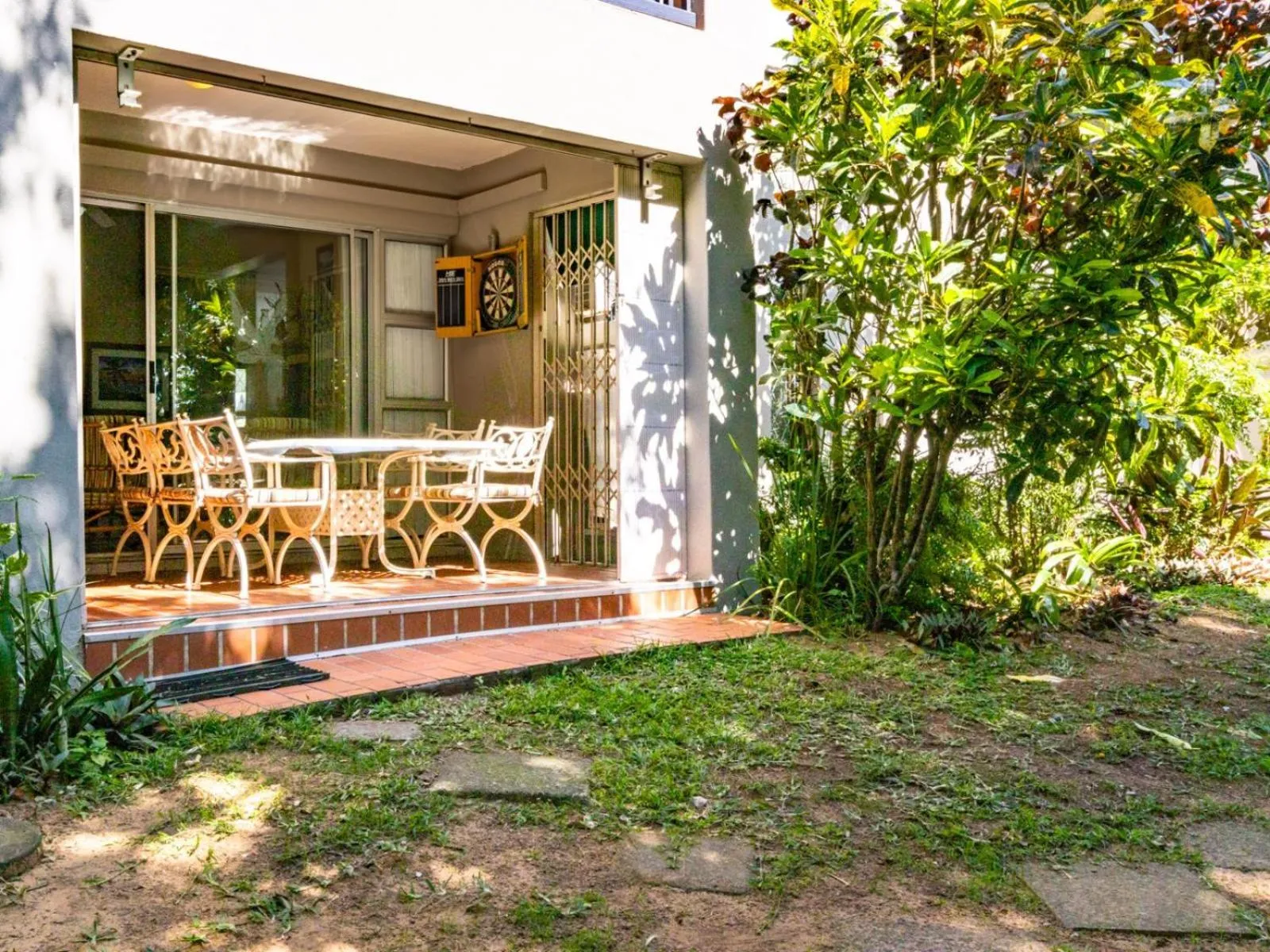 Garden view in The Bridge 38