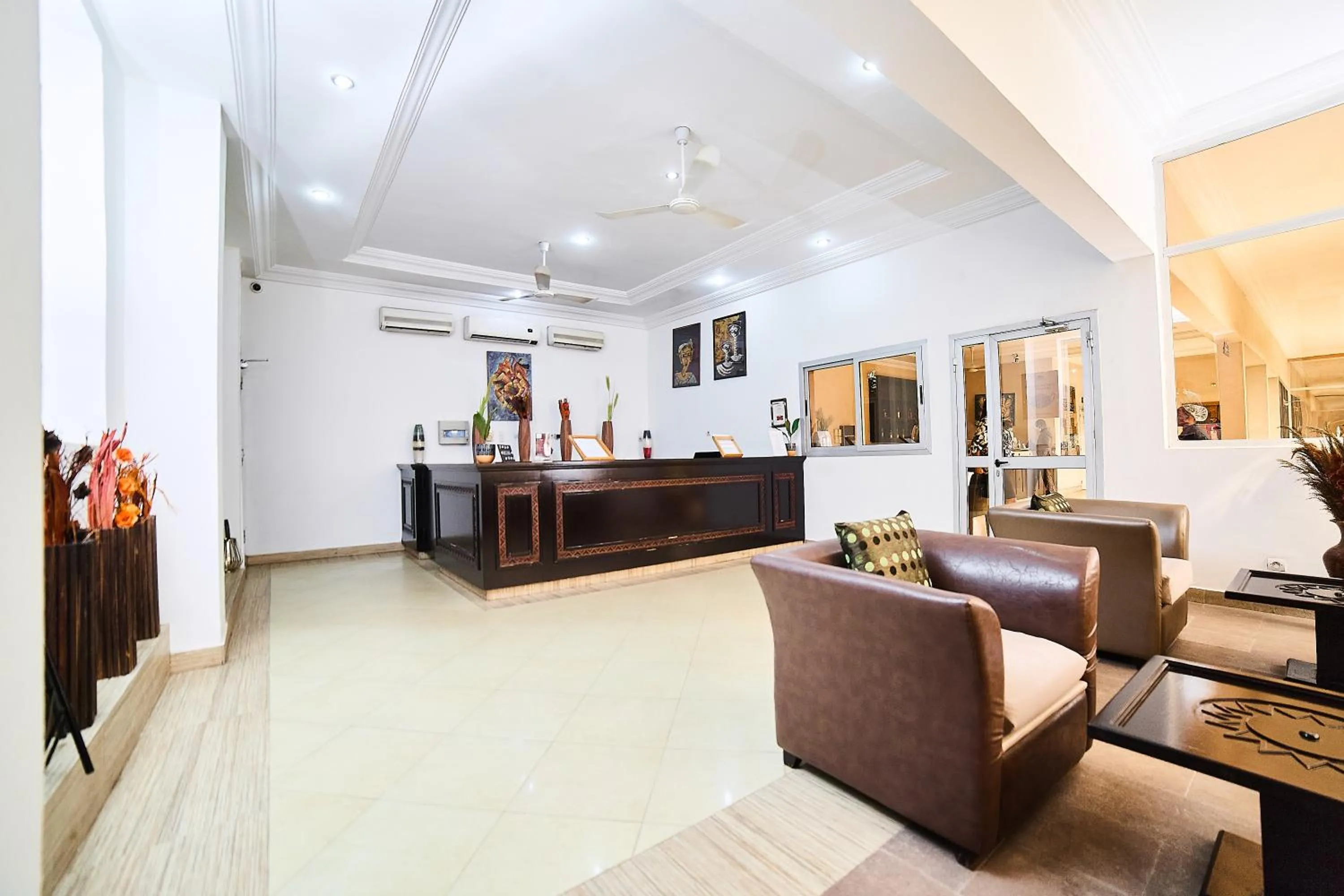 Lobby or reception in Dunia Hotel Bamako Centre