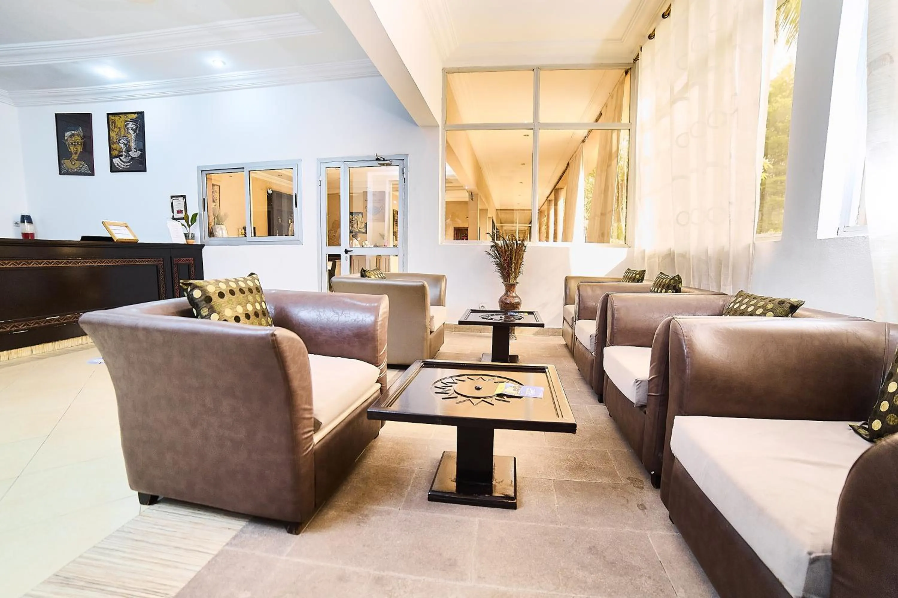 Lobby or reception in Dunia Hotel Bamako Centre