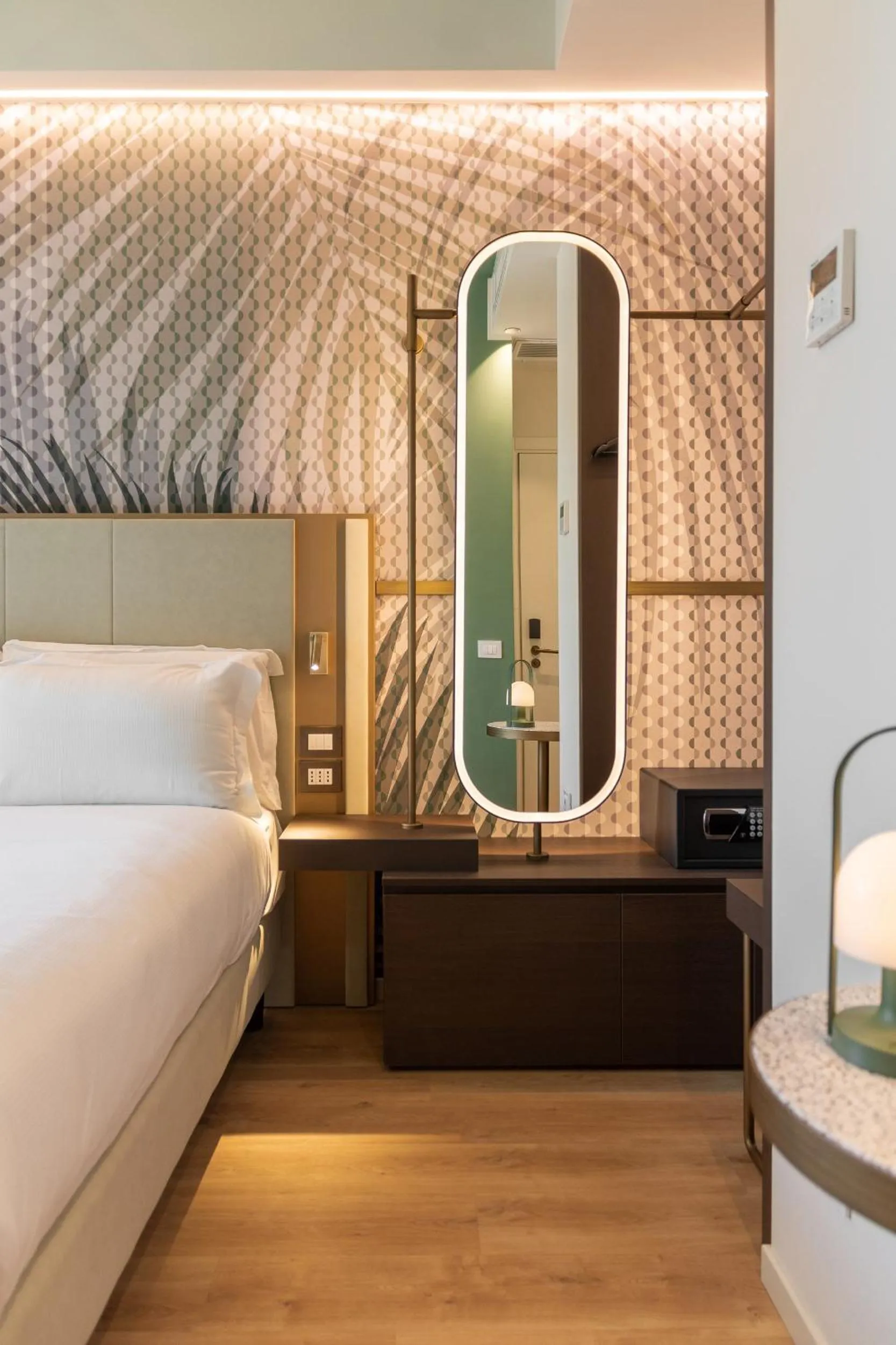 Bedroom, Bed in Boutique Hotel Martini 17