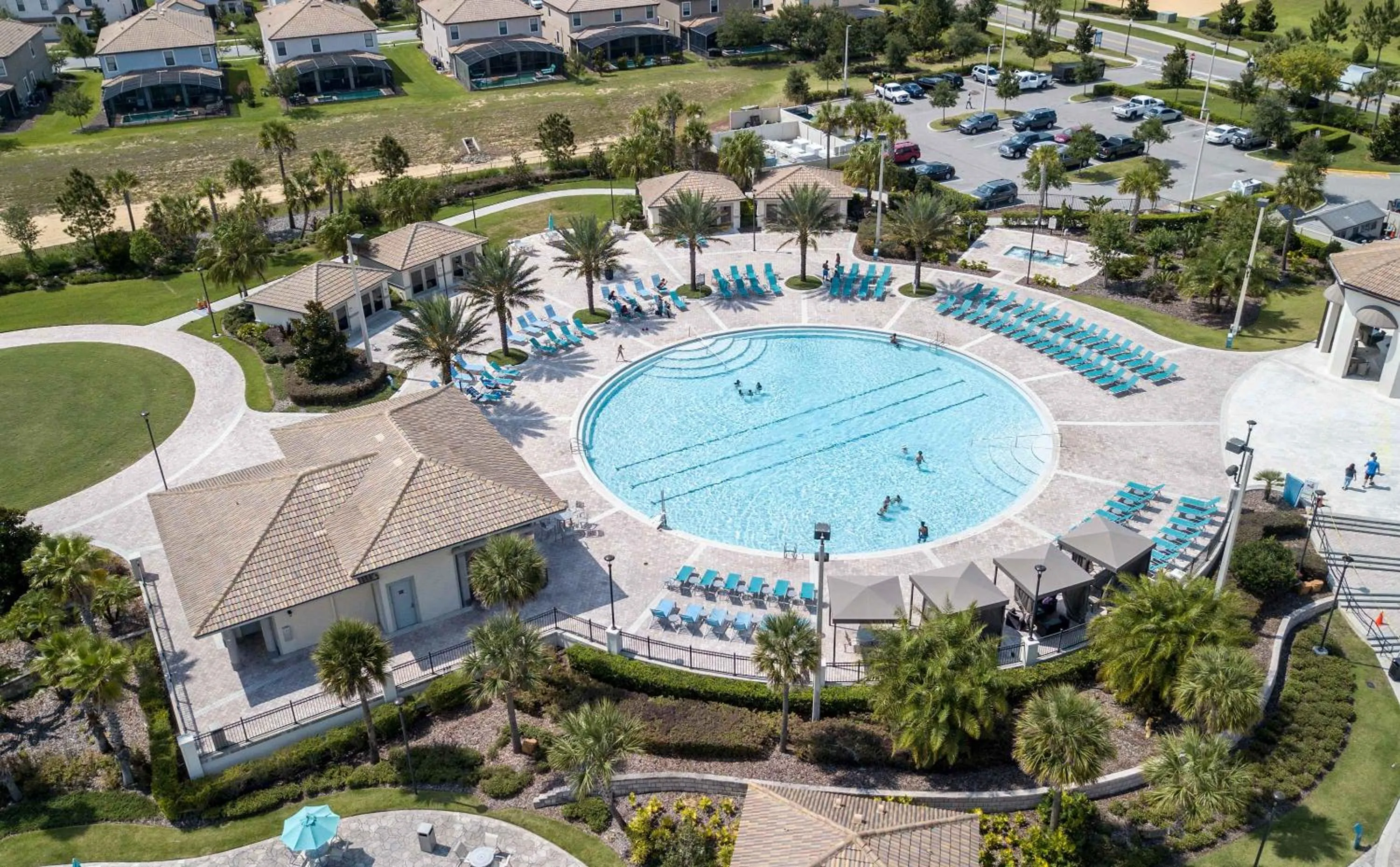 Splendid 4 Bd w/ Pool Close to Disney @ Champions Gate 1006