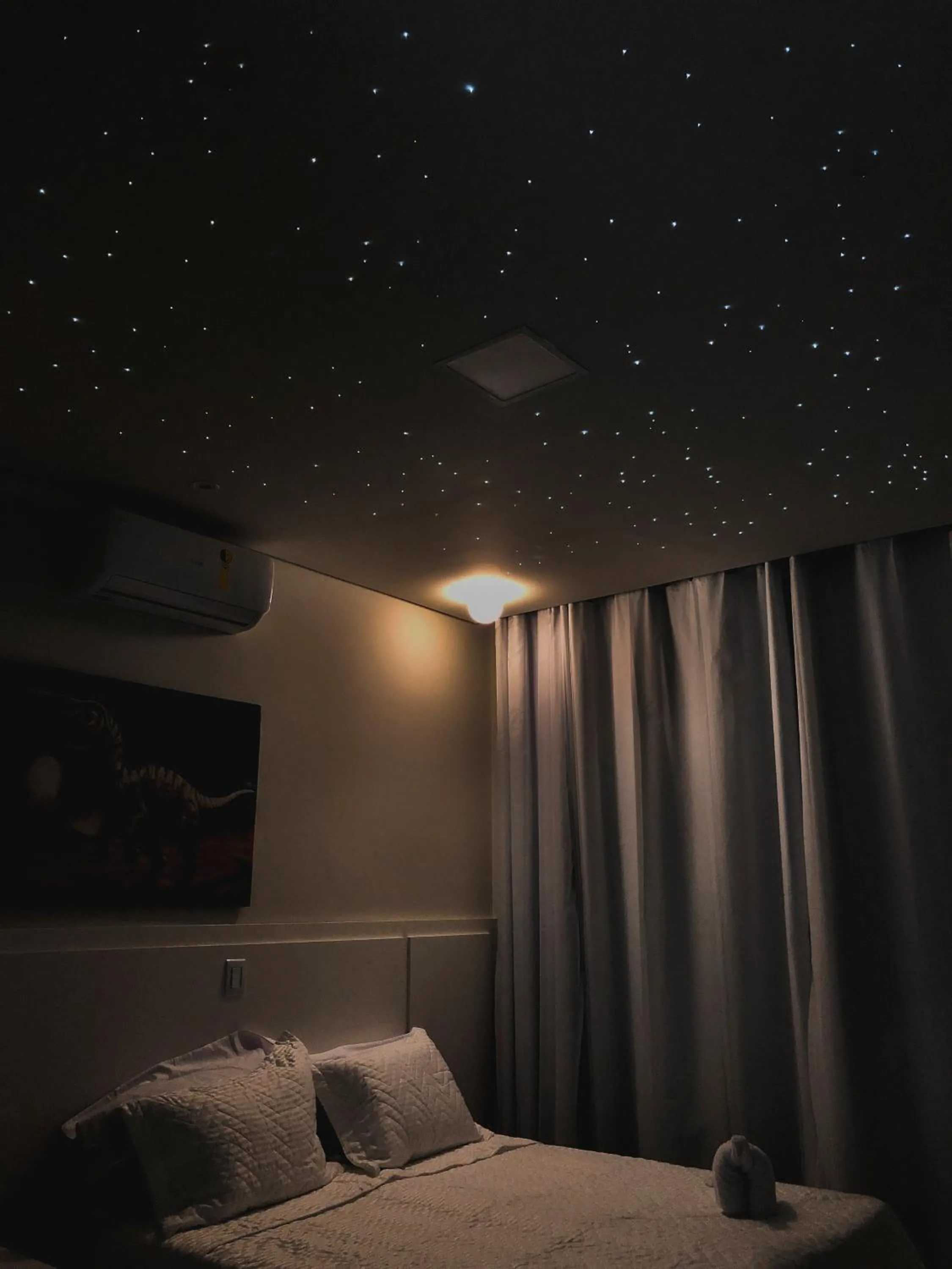 Property building, Bed in Hotel Recanto dos Dinossauros