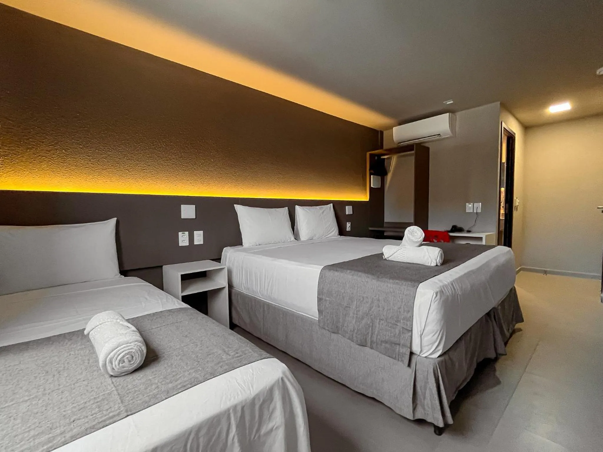 Bed in Saint Patrick Grand Hotel