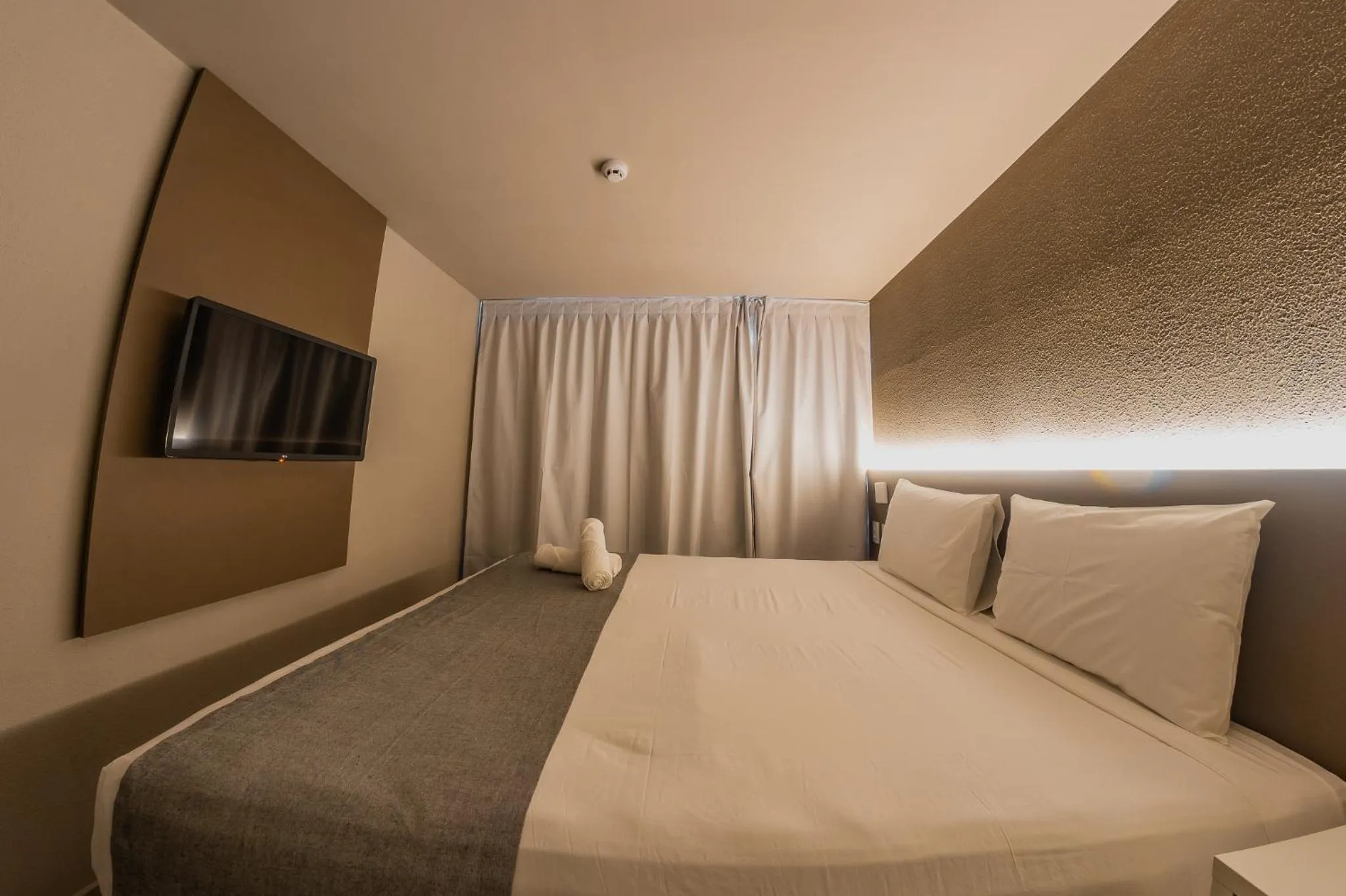 Bedroom, Bed in Saint Patrick Grand Hotel