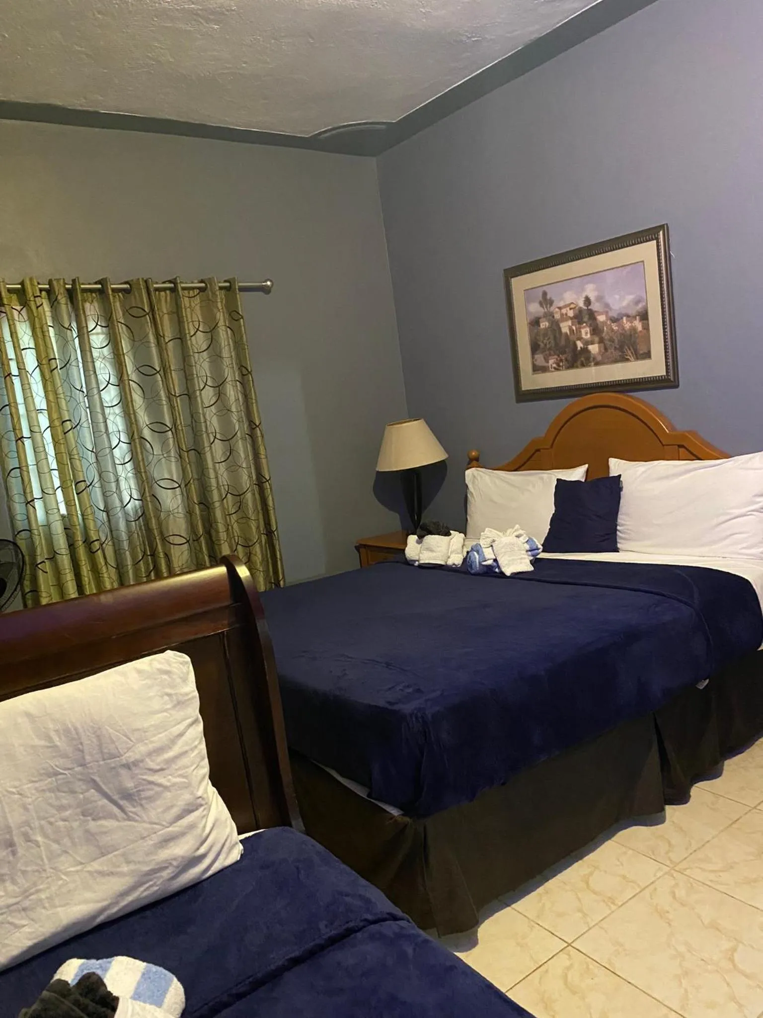 Bed in A taste of Jamaica Lavern’s Place