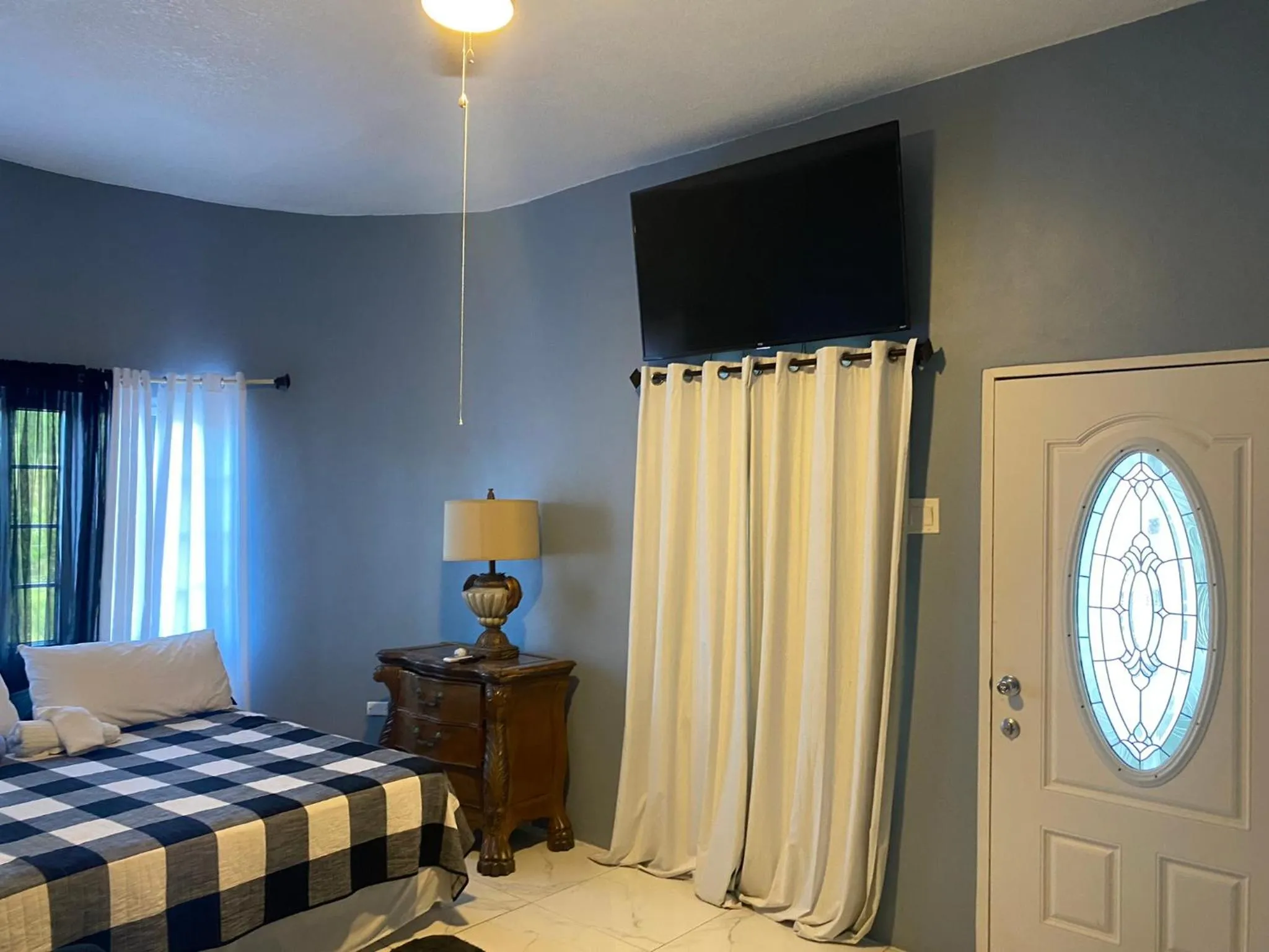 Bed in A taste of Jamaica Lavern’s Place