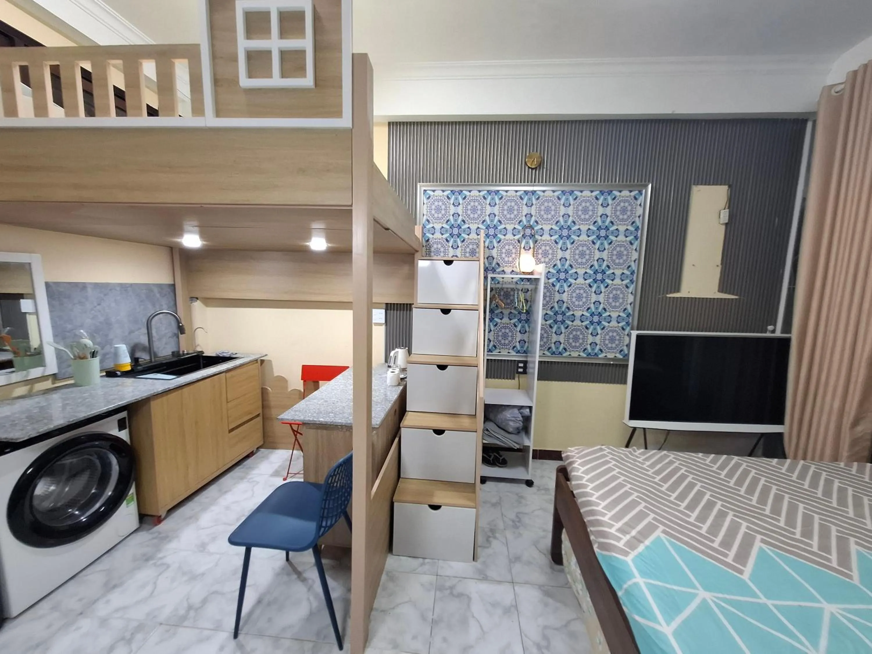 Communal lounge/ TV room in Homestay Hostel Apartment Minh Lộc