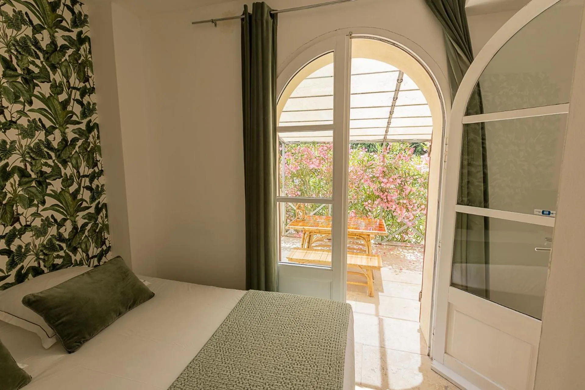 Balcony/Terrace, Bed in Mas de Capelou