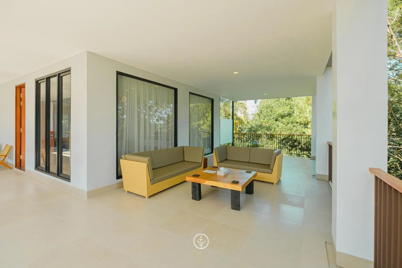 Balcony/Terrace in Atsuka Hill View Villa 8 bedrooms with a private heated swimming pool