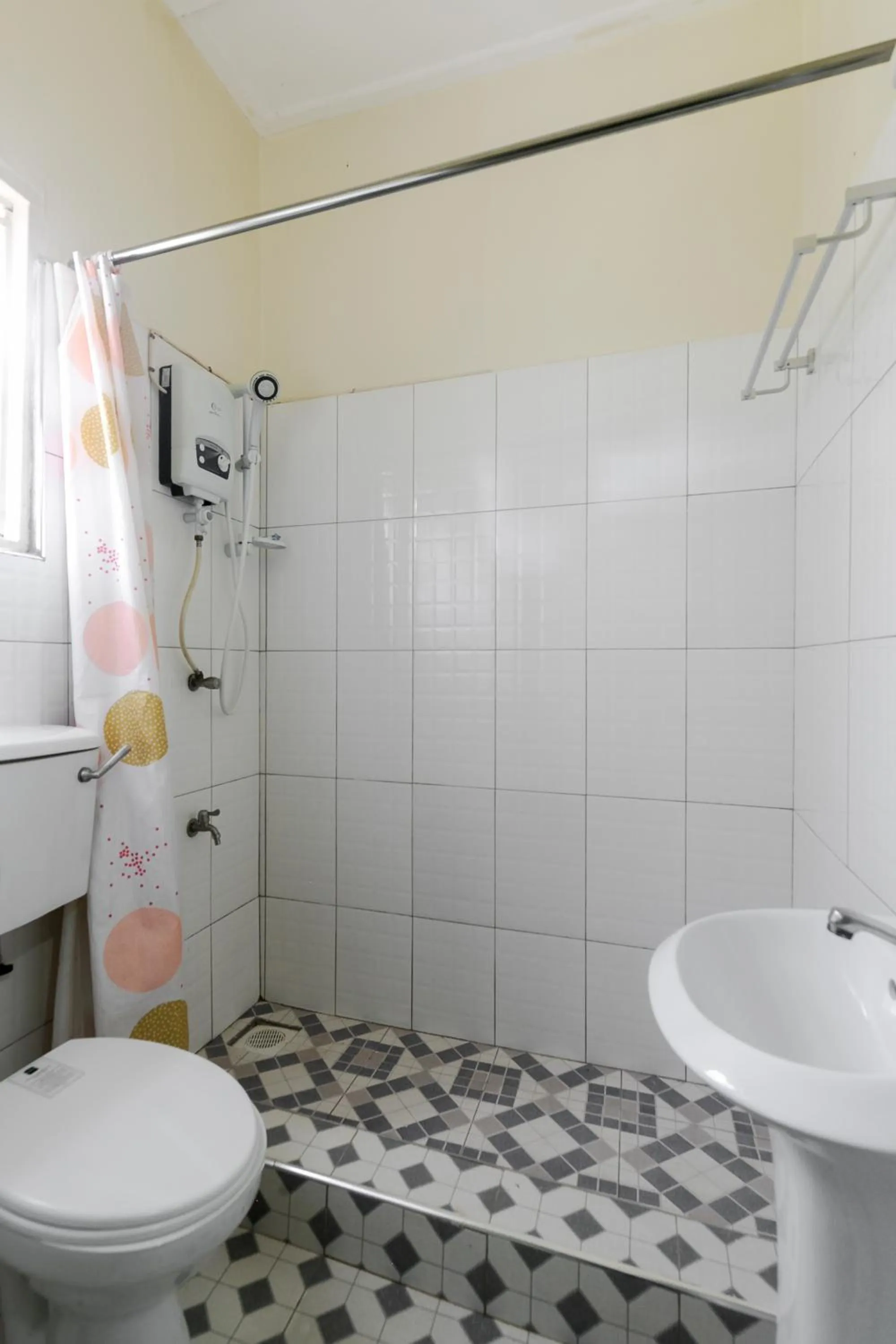 Shower in Dream jet suites