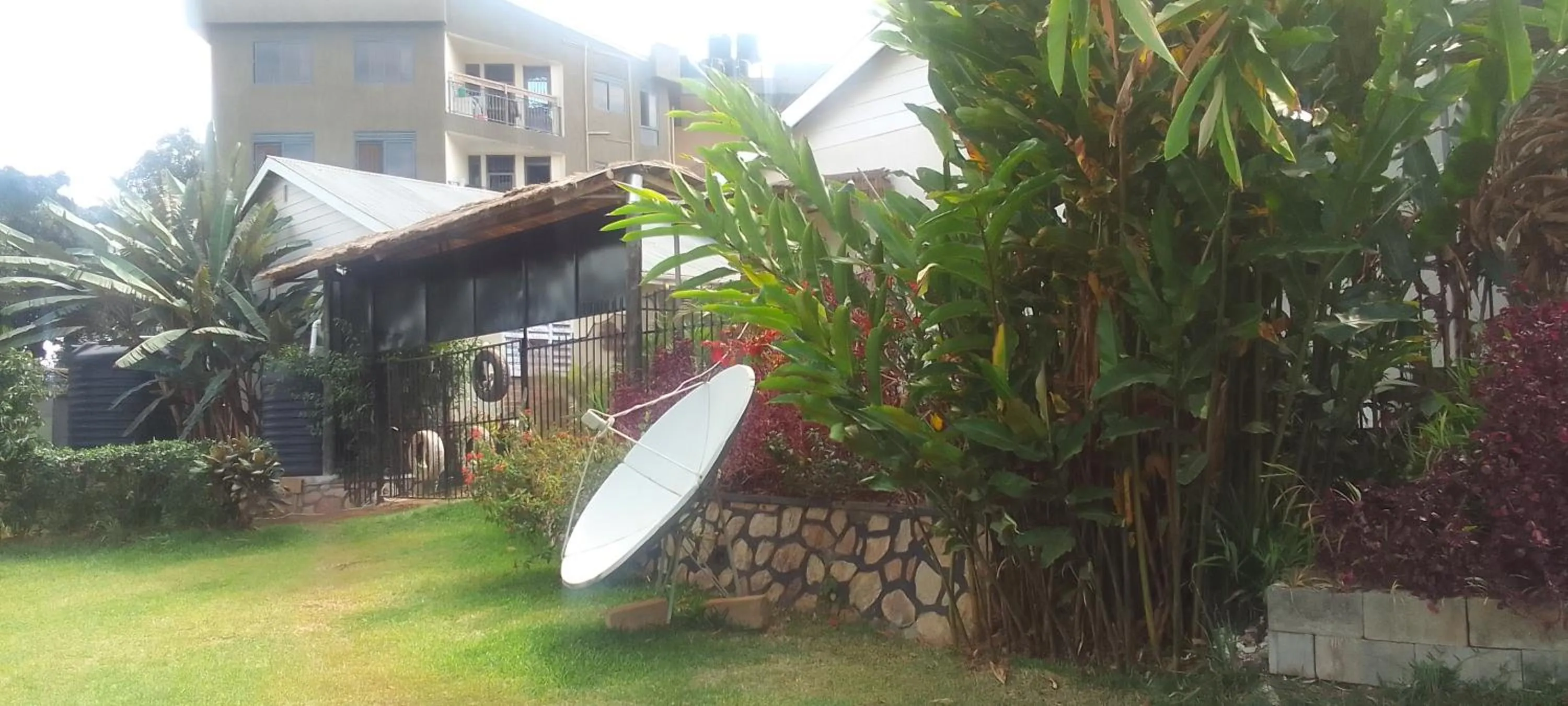 Facade/entrance in Dream jet suites