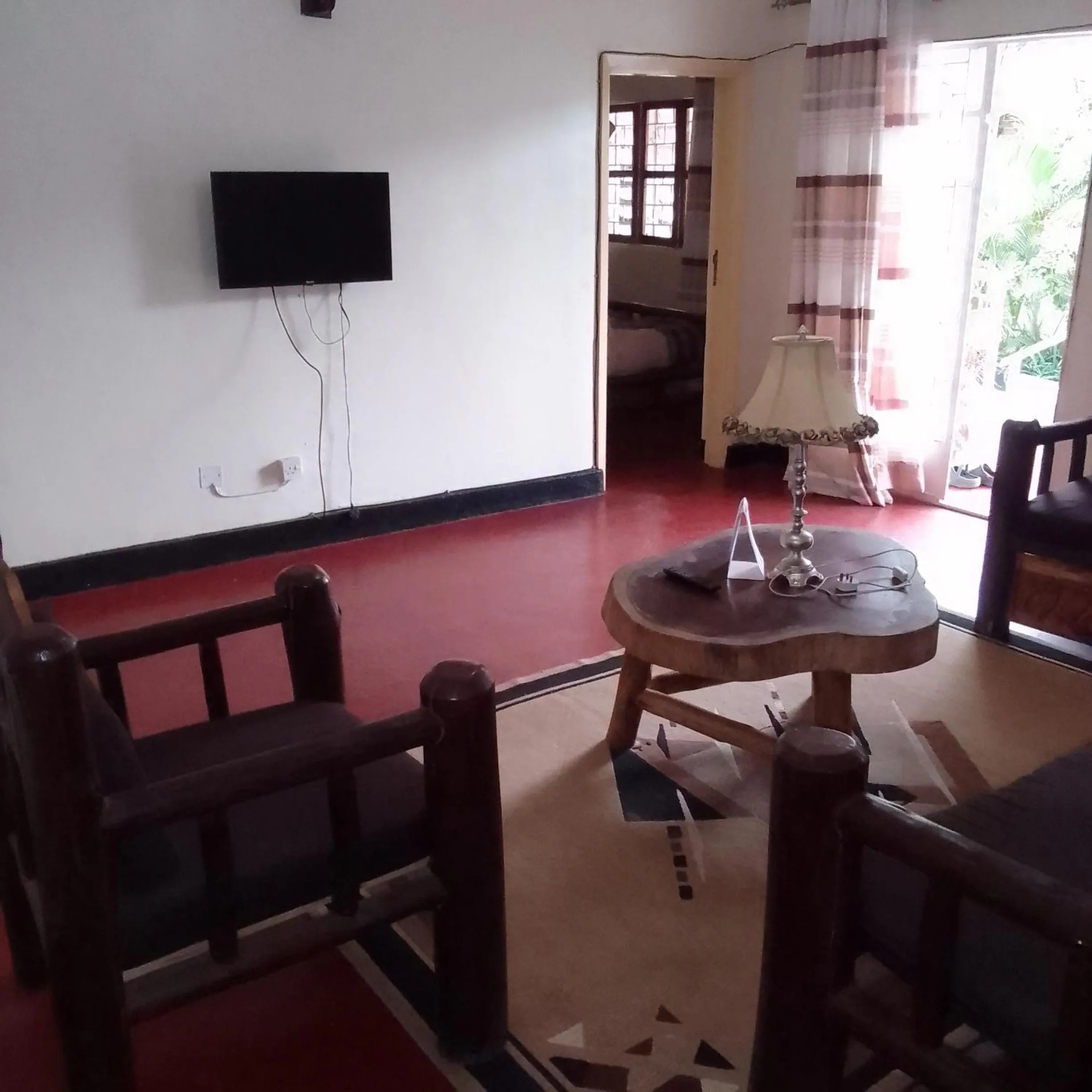 Communal lounge/ TV room in Dream jet suites