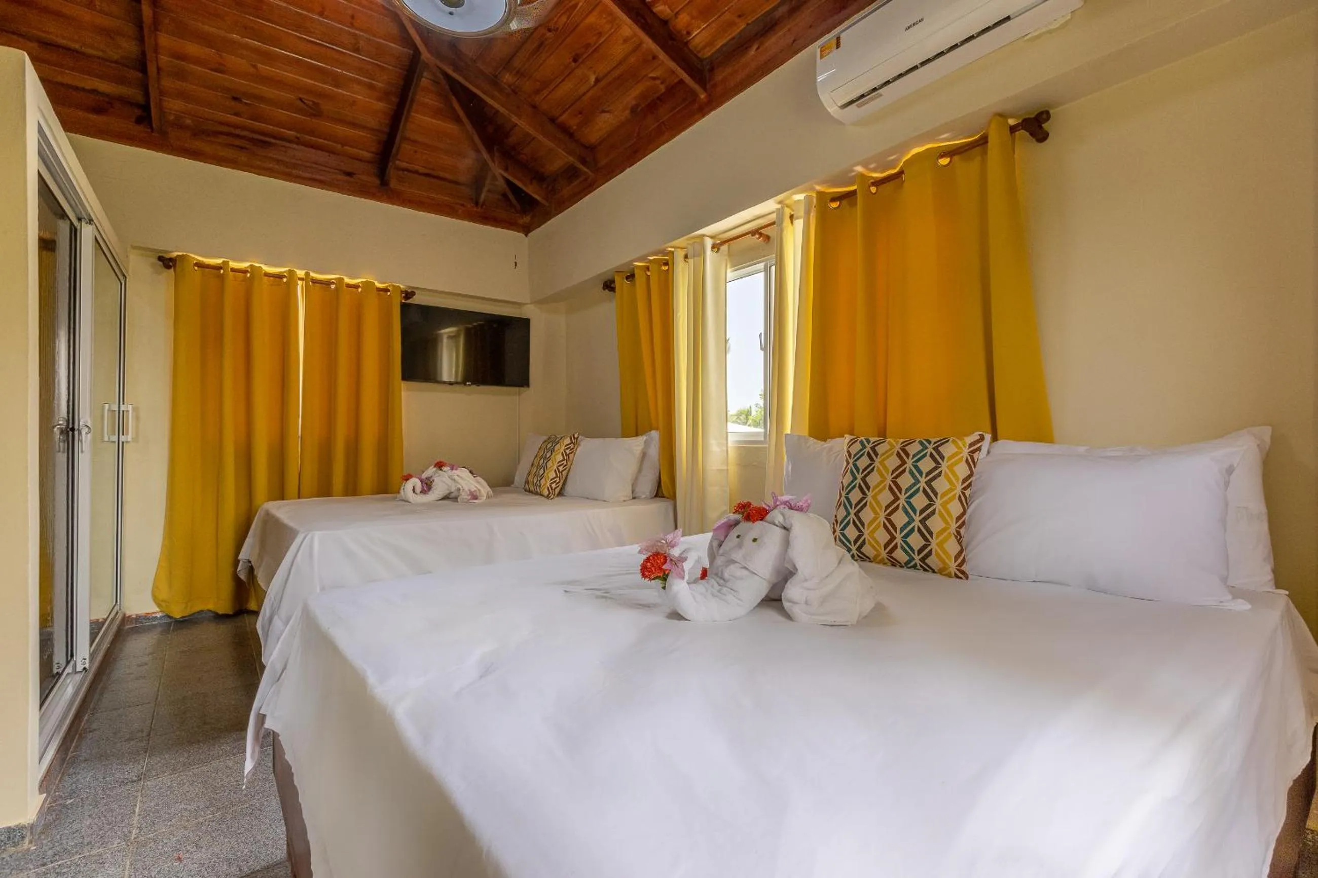 Photo of the whole room, Bed in Hotel Turístico Marian