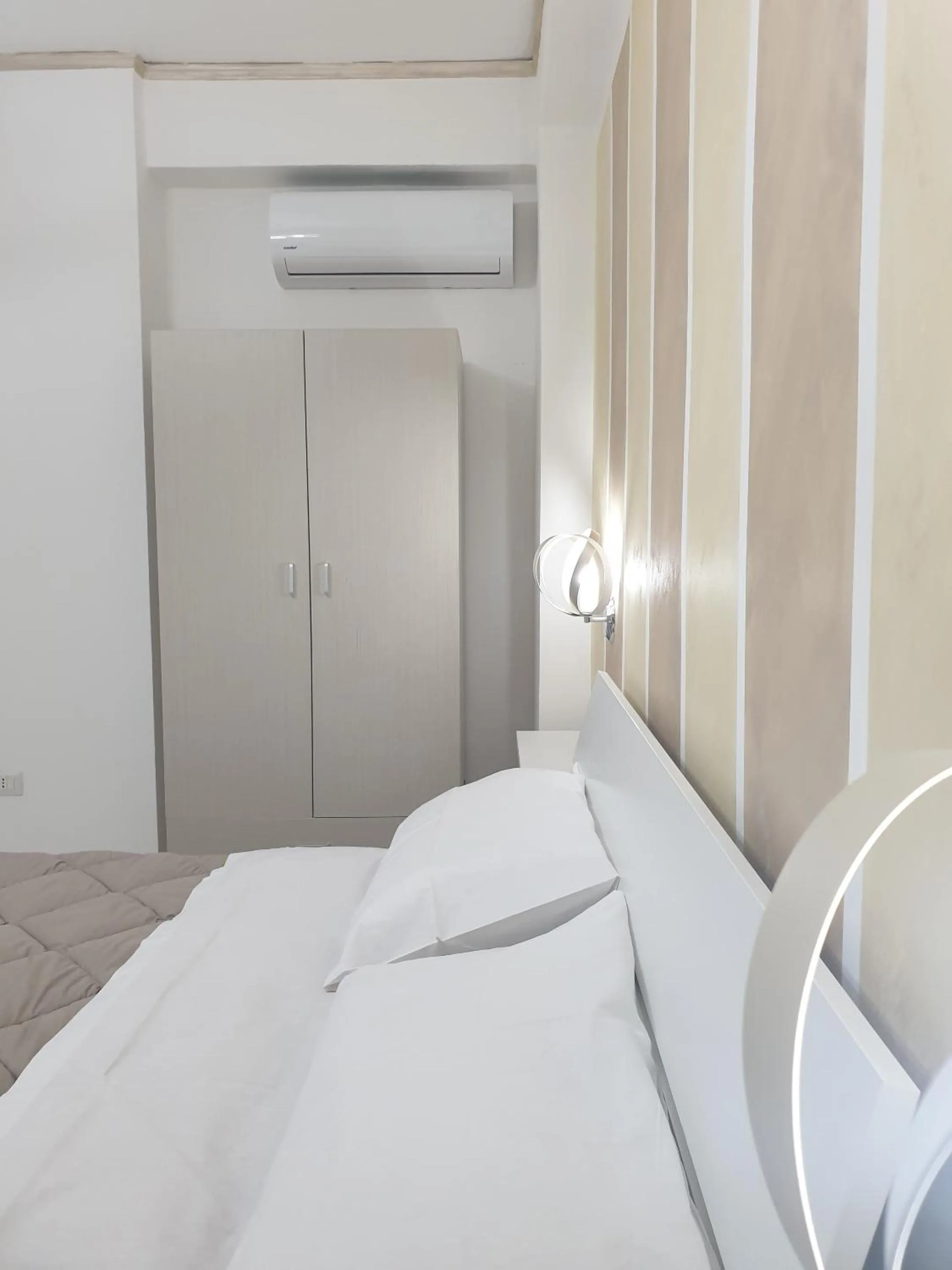 Bedroom, Bed in B&B Pompeii Luxury