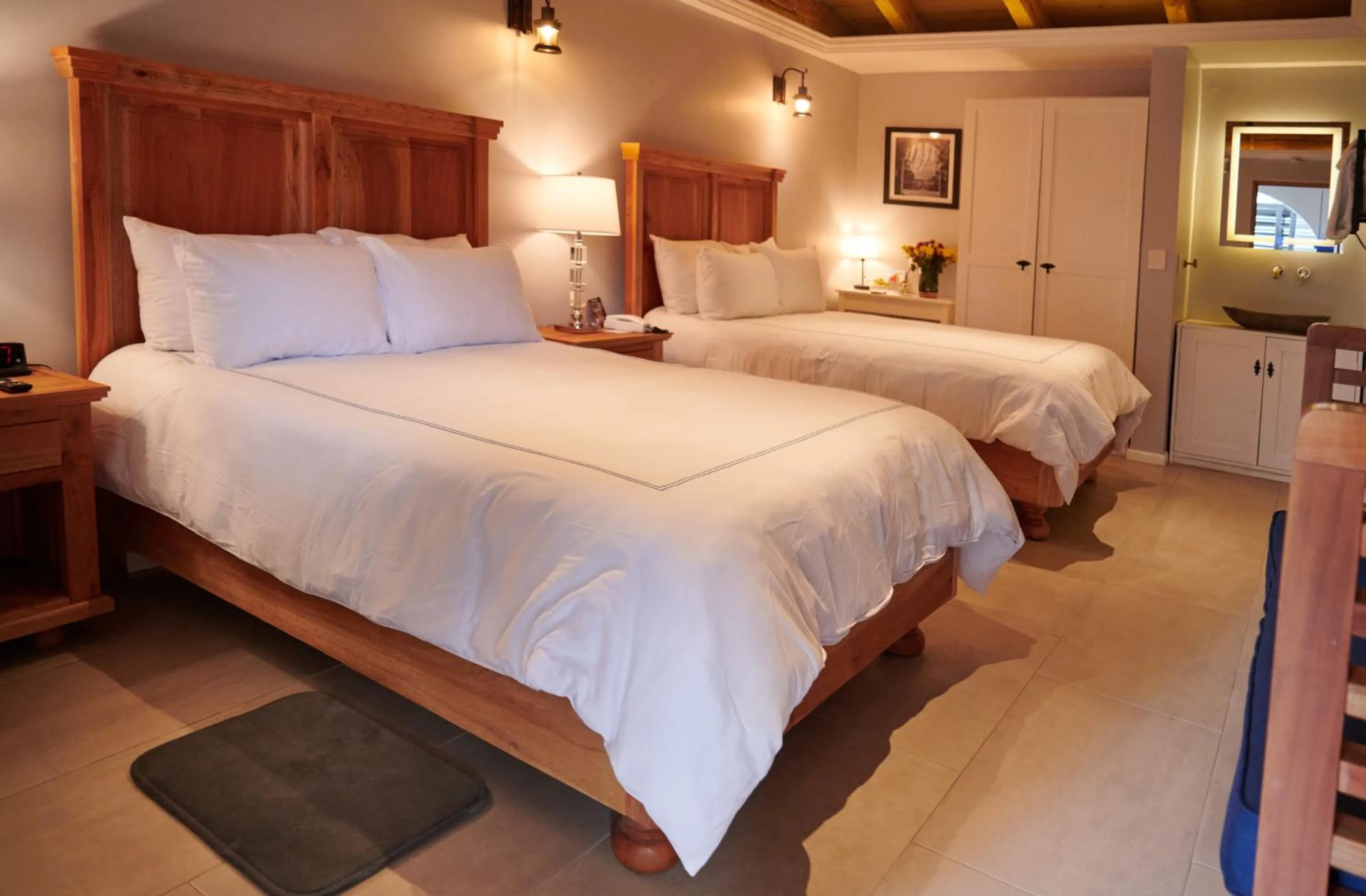 Bedroom, Bed in Hacienda Valentino