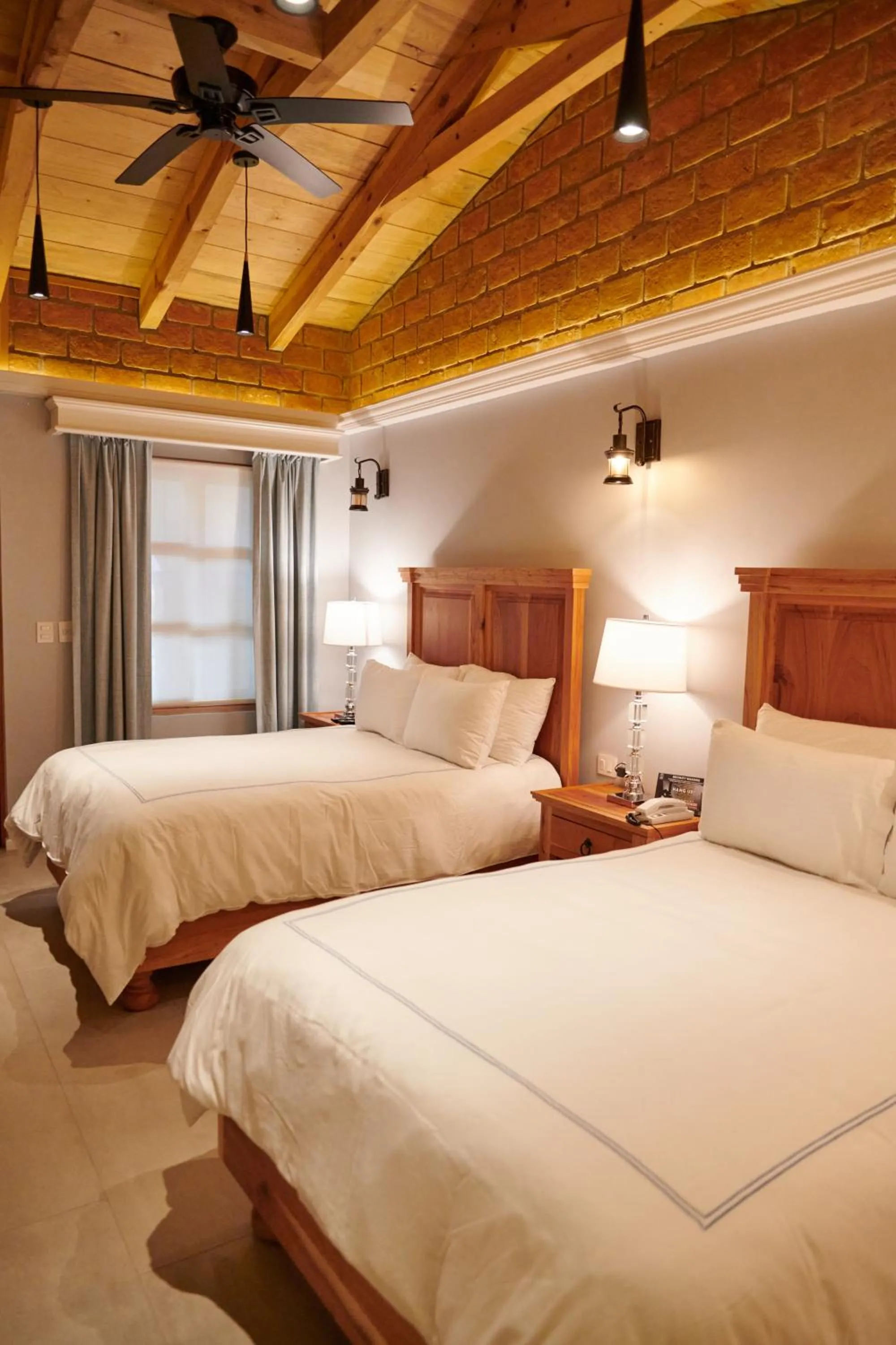 Bedroom, Bed in Hacienda Valentino