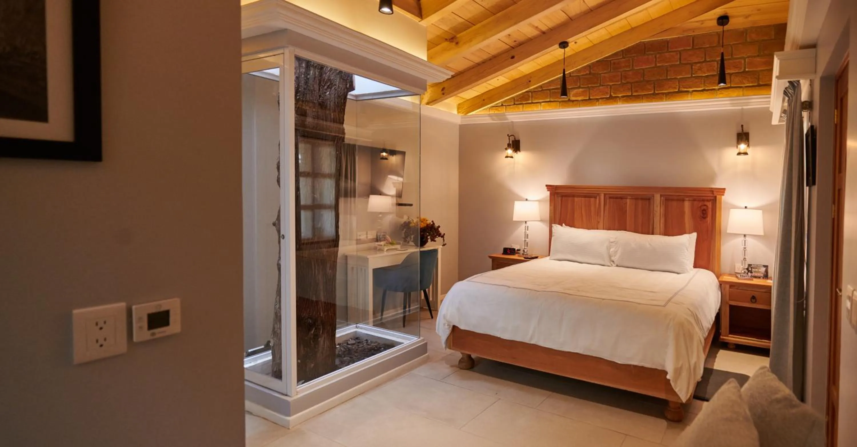 Bedroom, Bed in Hacienda Valentino