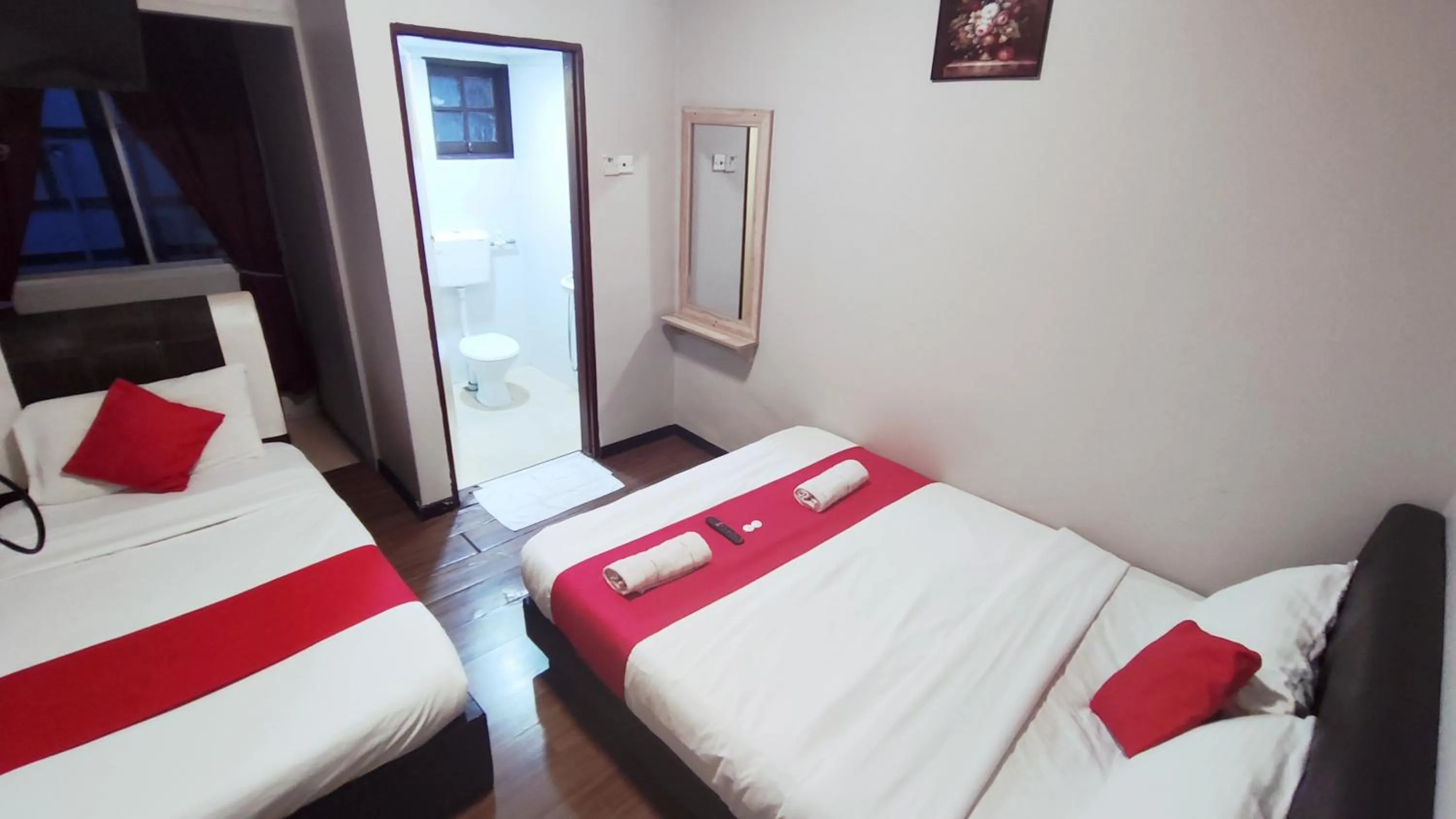 Bedroom, Bed in Hotel Rasa Sayang 2