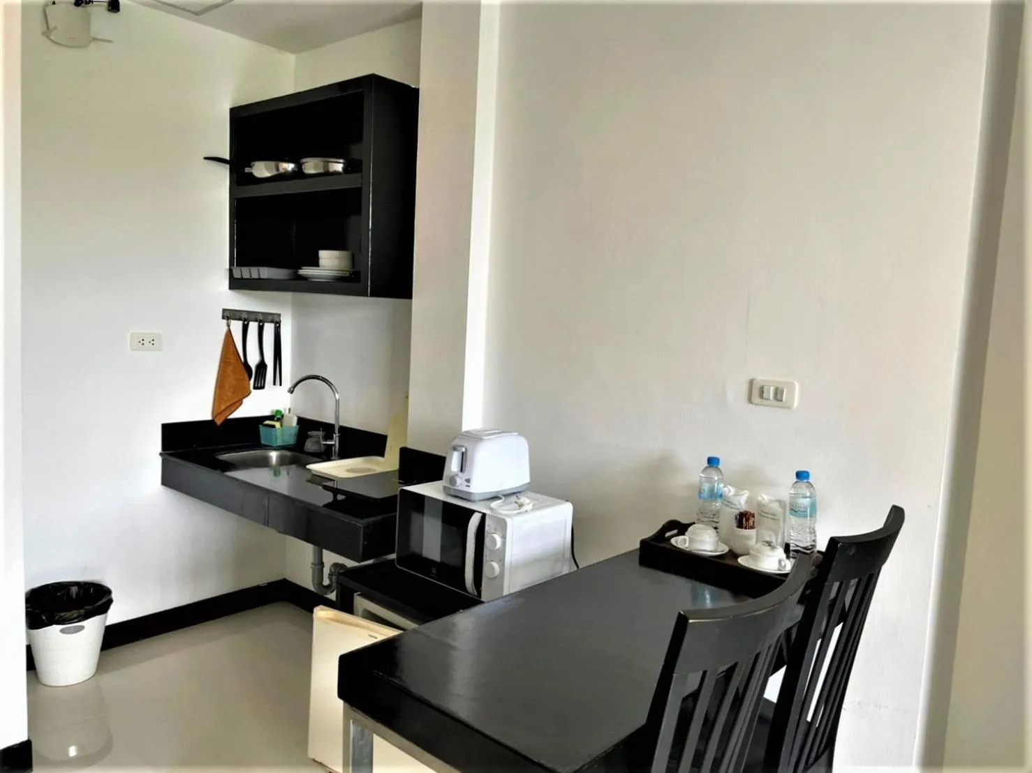 Kitchen or kitchenette in Lae Lay Suites - Karon Beach