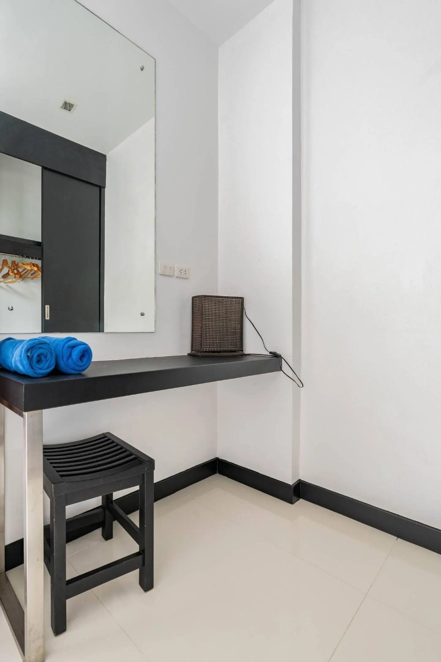 safe in Lae Lay Suites - Karon Beach