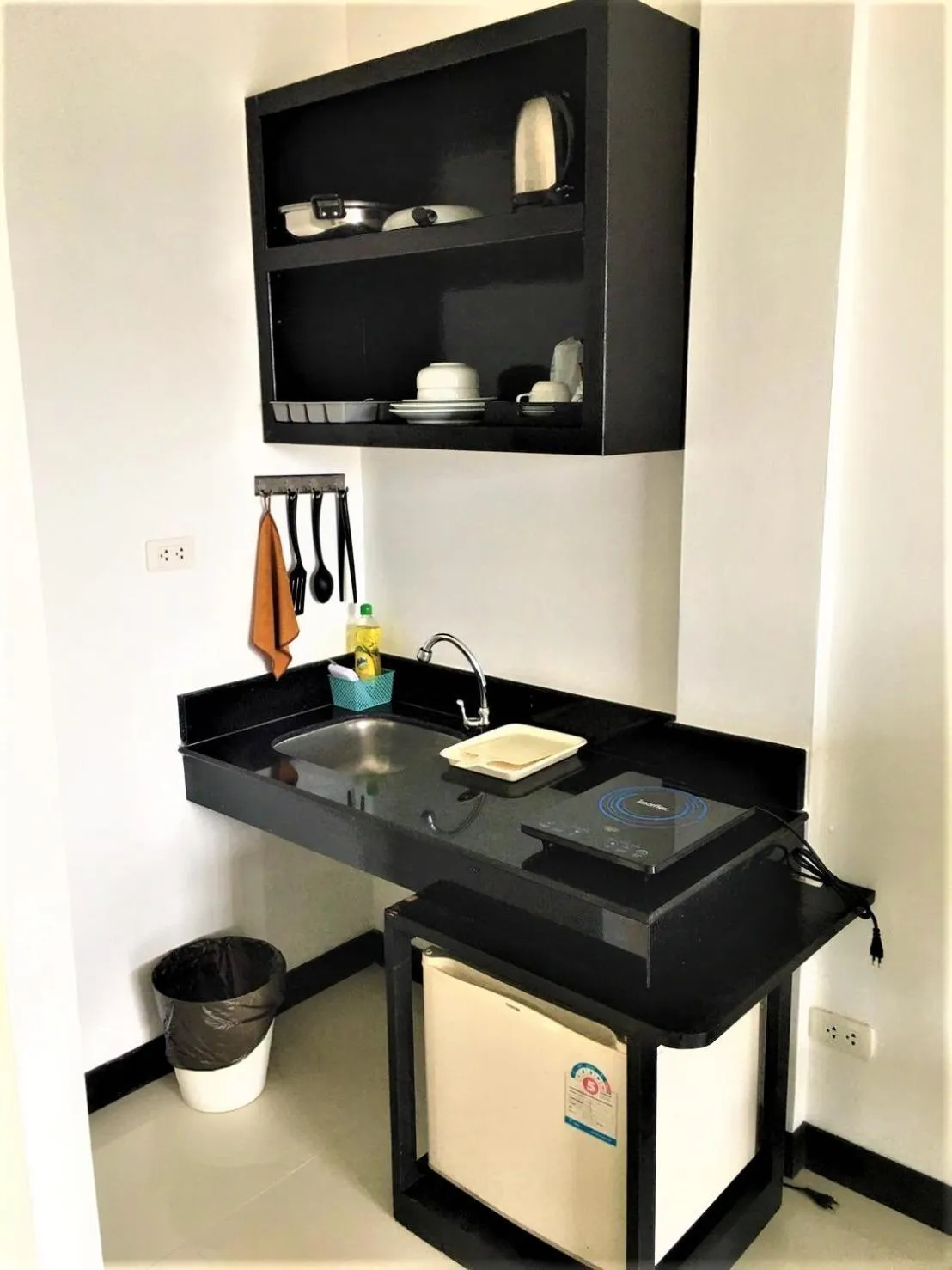 Kitchen or kitchenette in Lae Lay Suites - Karon Beach