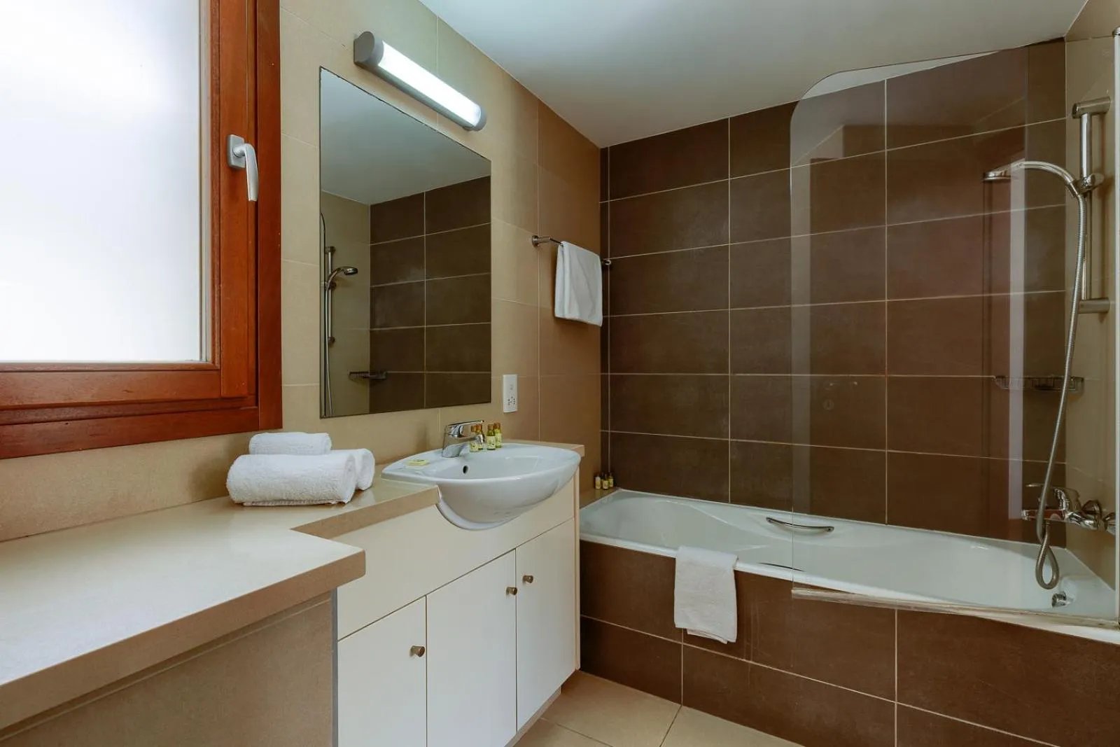 Bathroom in Aphrodite Hills Rentals - Junior Villas