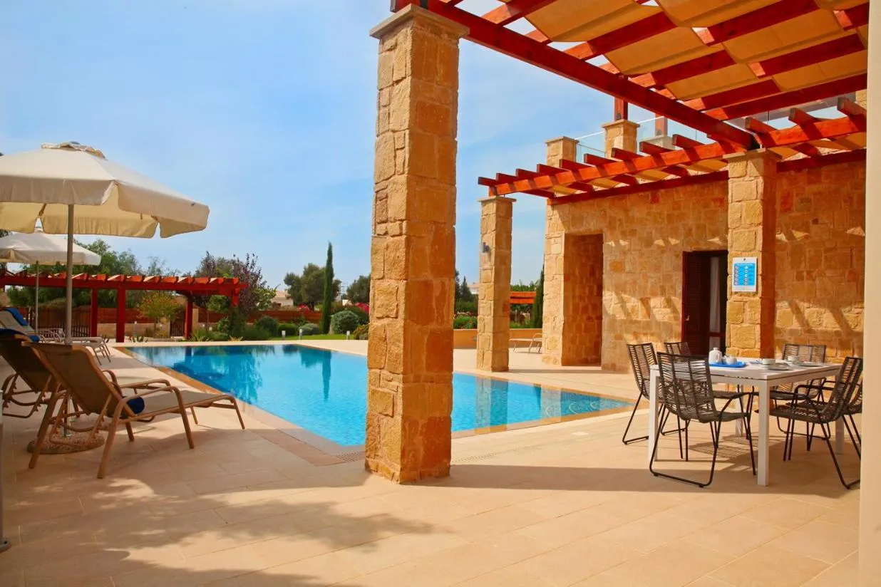 Swimming pool in Aphrodite Hills Rentals - Superior Villas
