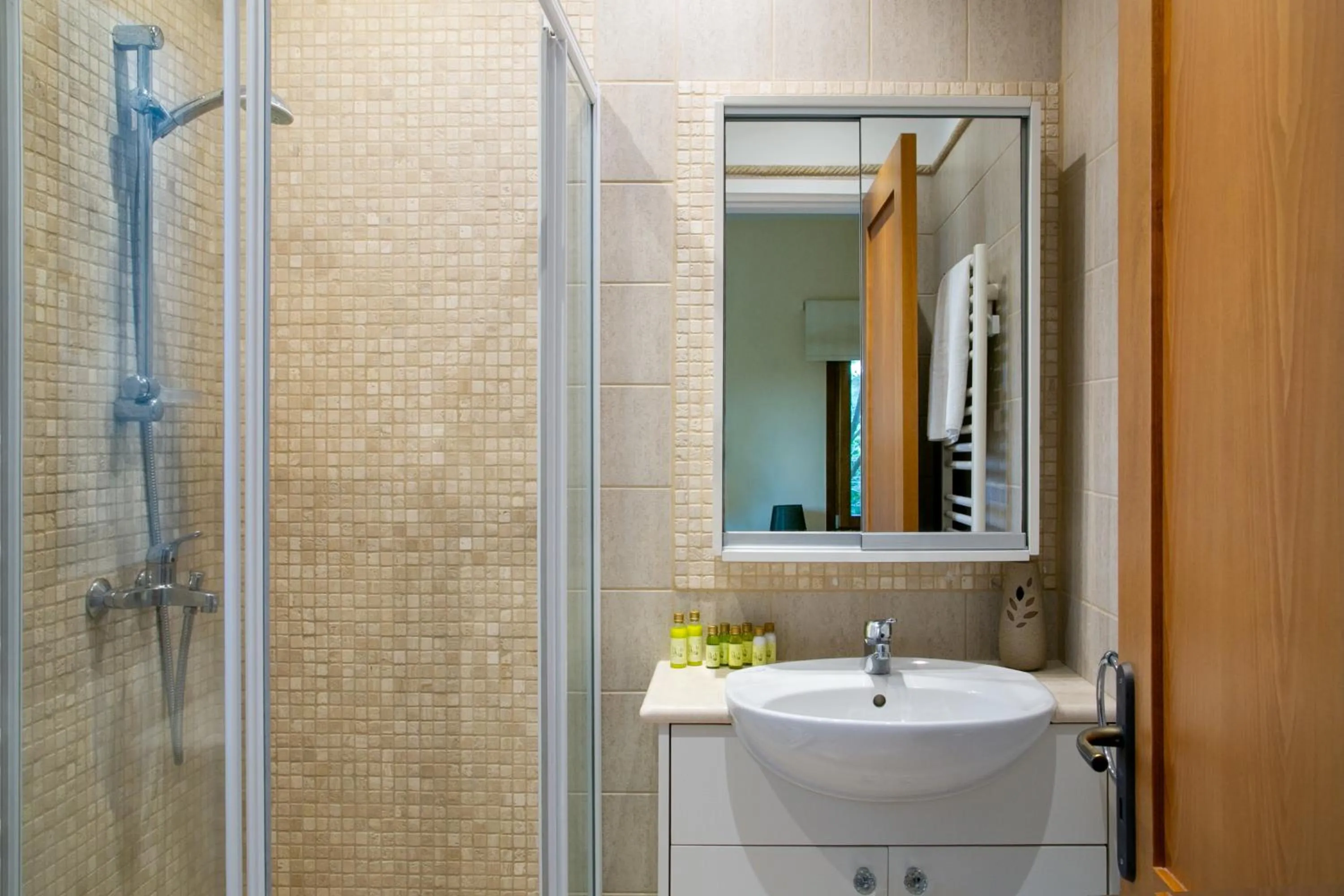 Shower in Aphrodite Hills Rentals - Superior Villas