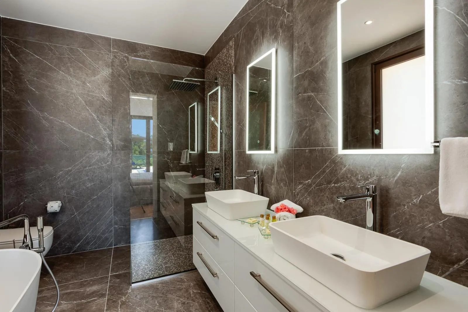 Shower in Aphrodite Hills Rentals - Superior Villas