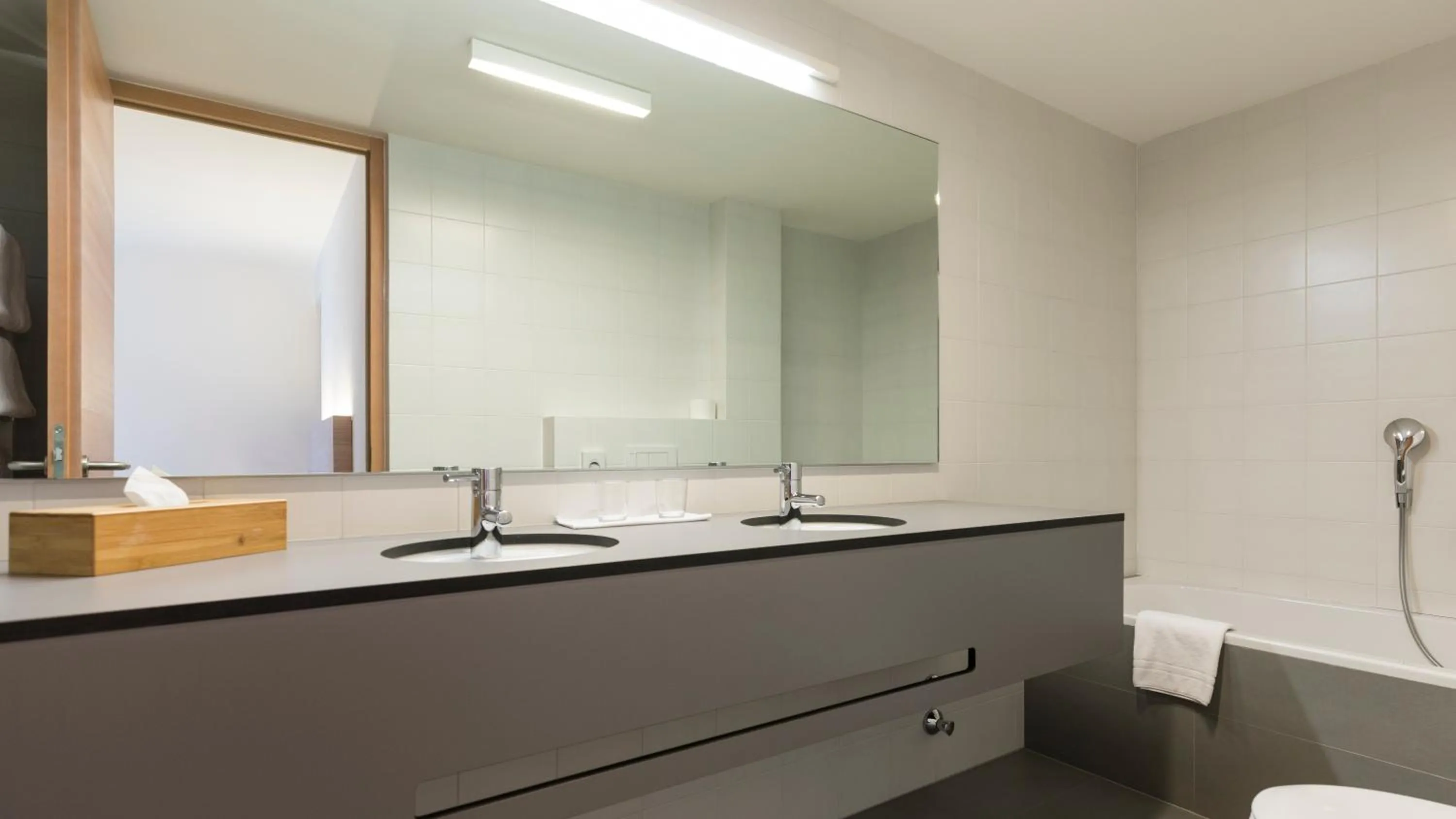 Bathroom in Residence Königswarte Strata Sexten