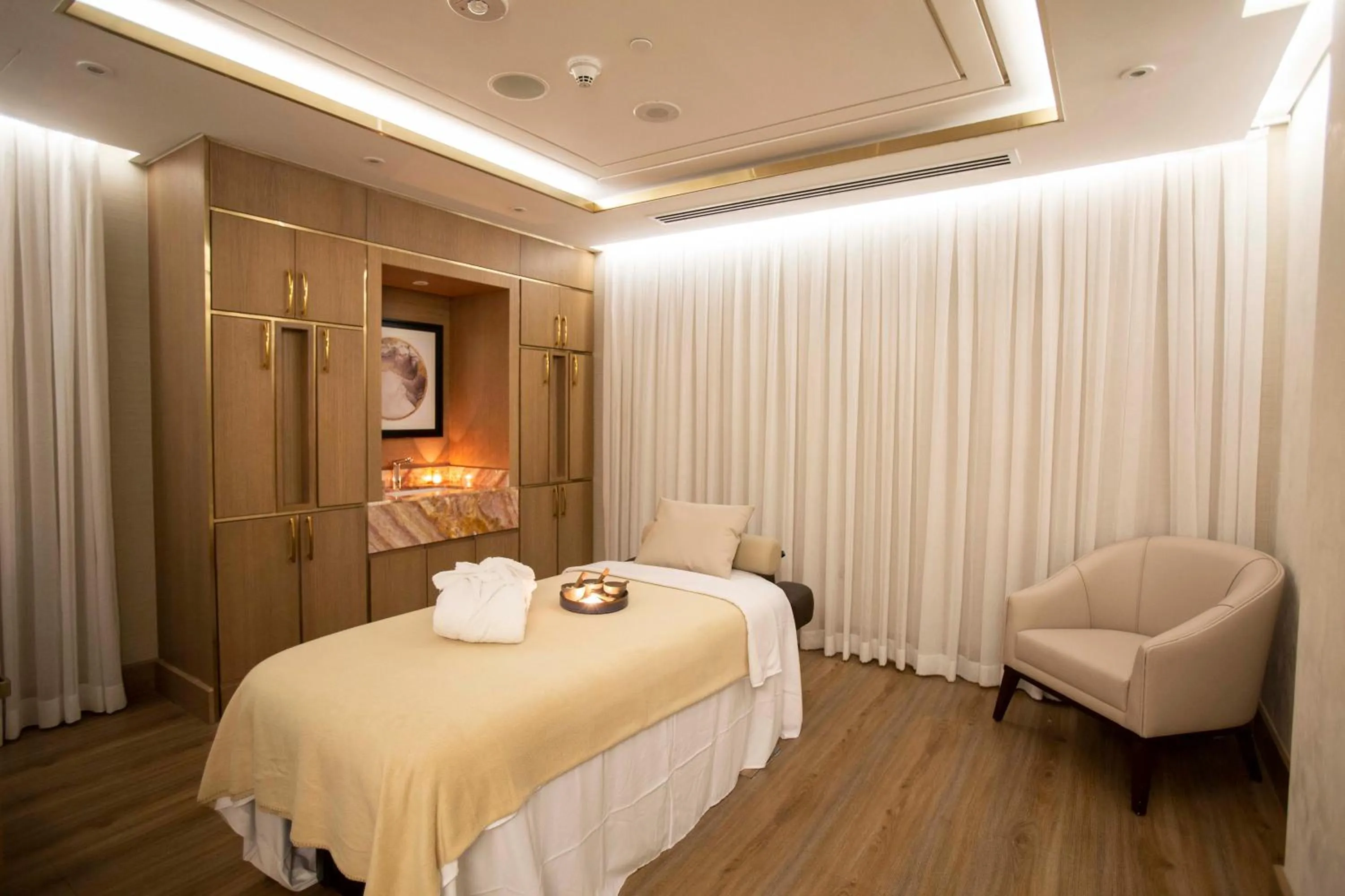 Spa and wellness centre/facilities, Bed in The Townhouses The Pearl