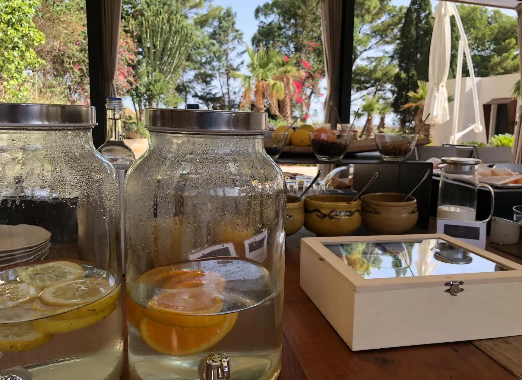 Breakfast in Araja Villa&Suite by Geocharme