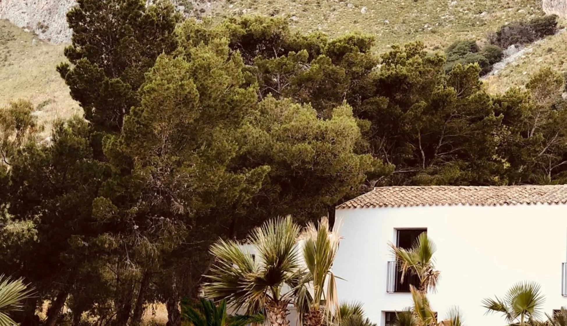 Property building in Araja Villa&Suite by Geocharme