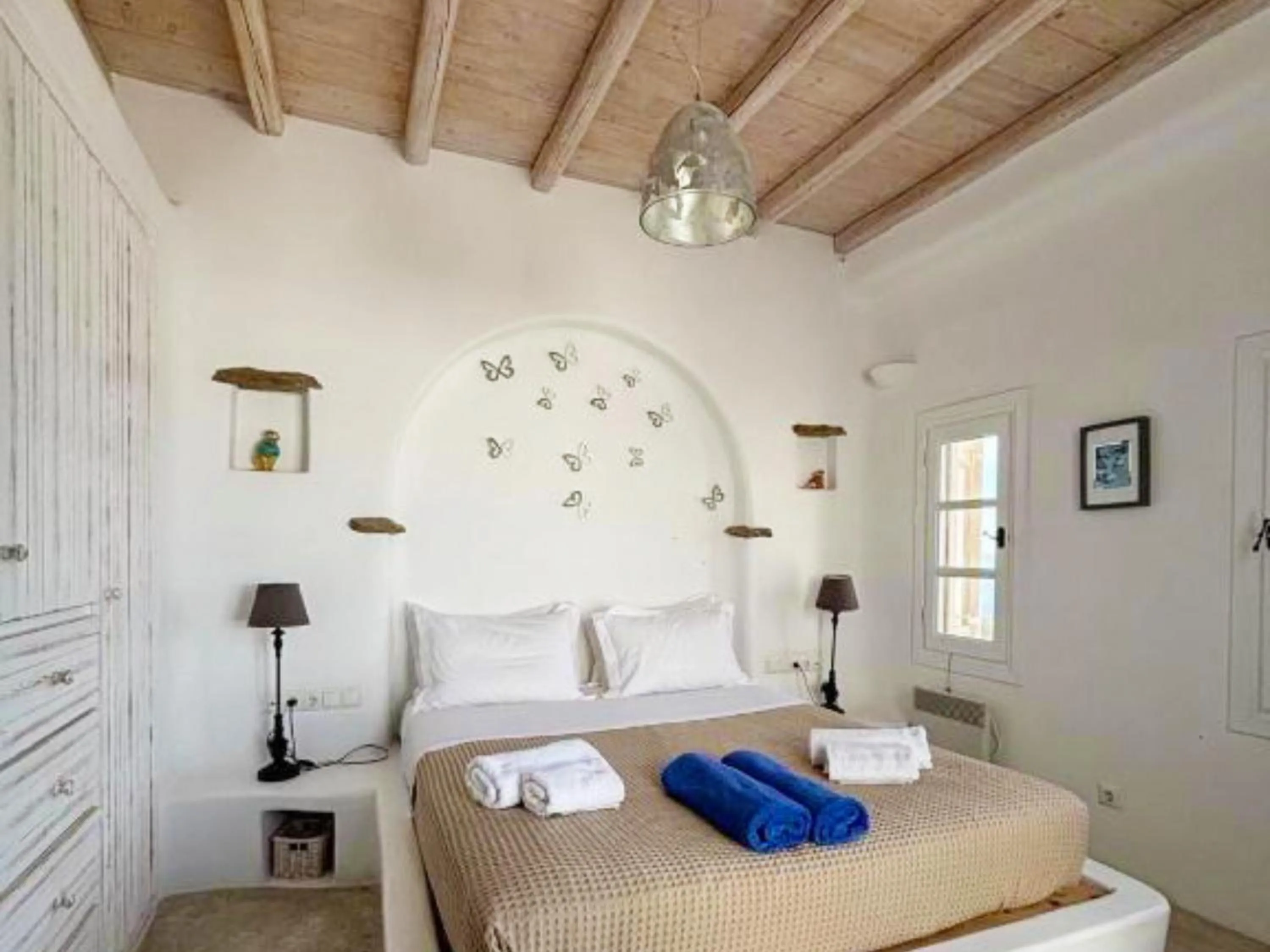 Bedroom in White Rock Suites & Villas