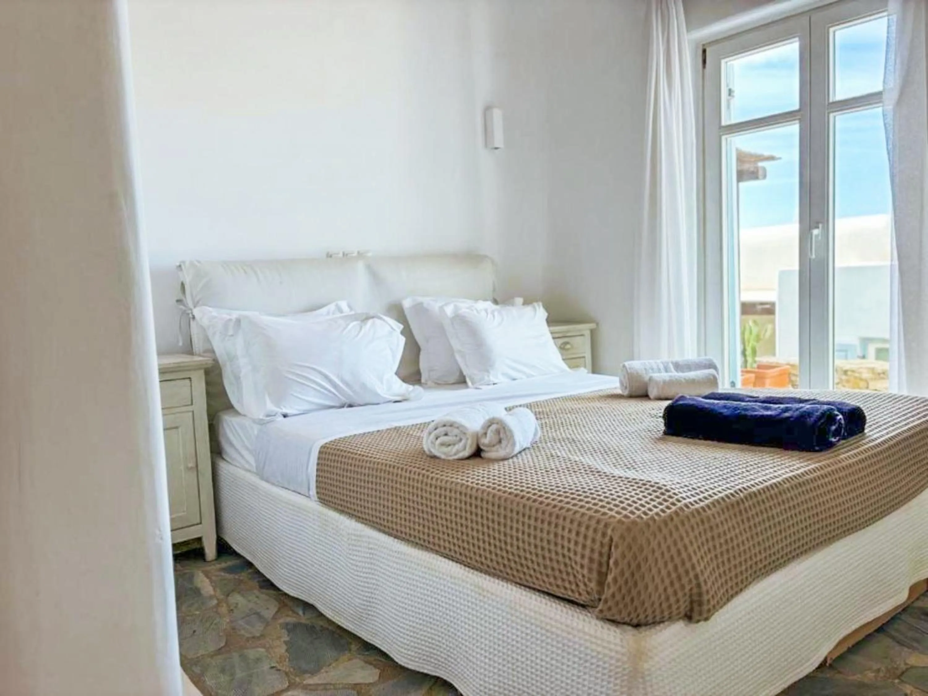 Bedroom in White Rock Suites & Villas