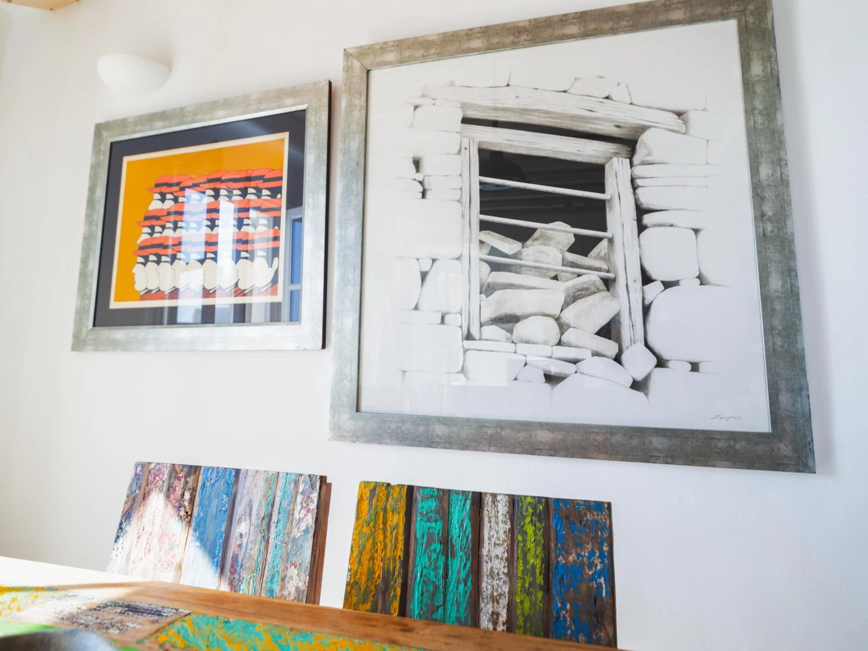 Decorative detail in White Rock Suites & Villas