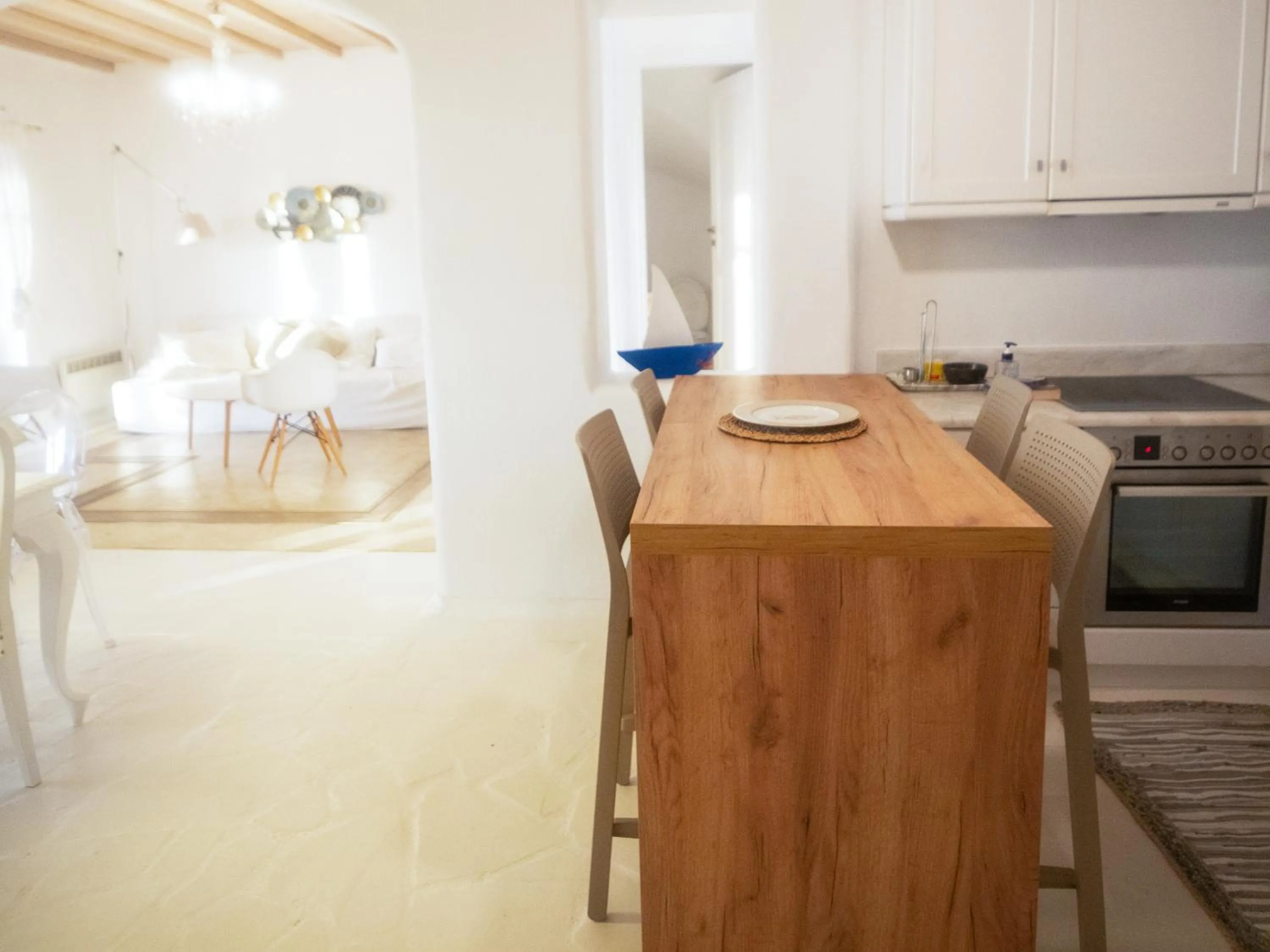 Dining area in White Rock Suites & Villas