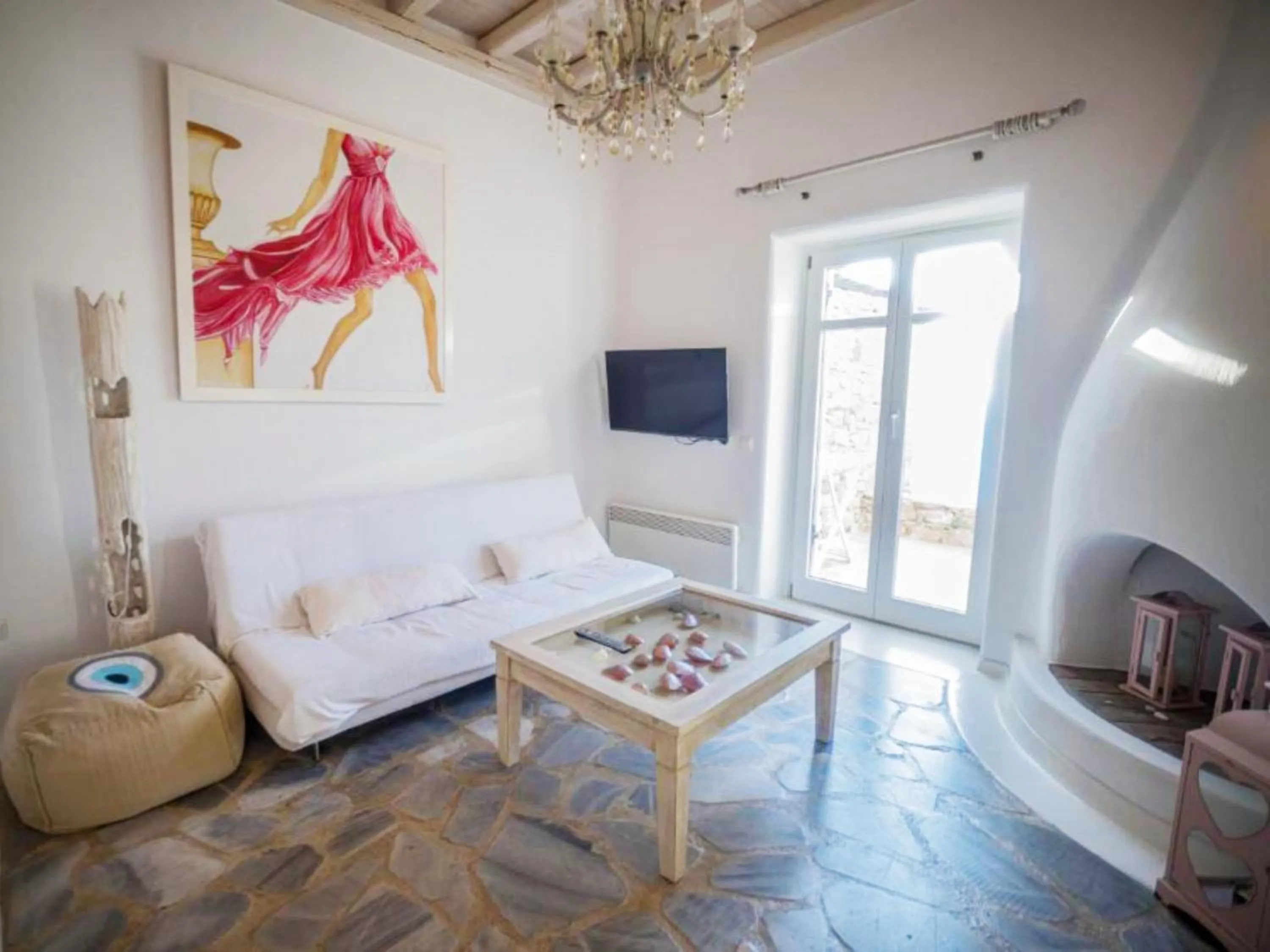 Living room in White Rock Suites & Villas