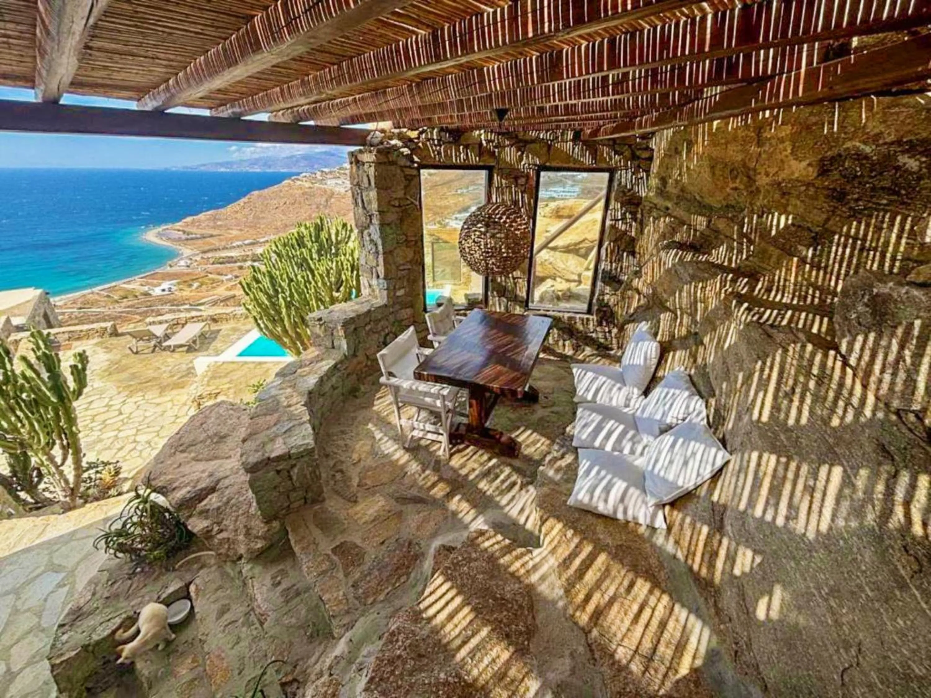 Patio in White Rock Suites & Villas