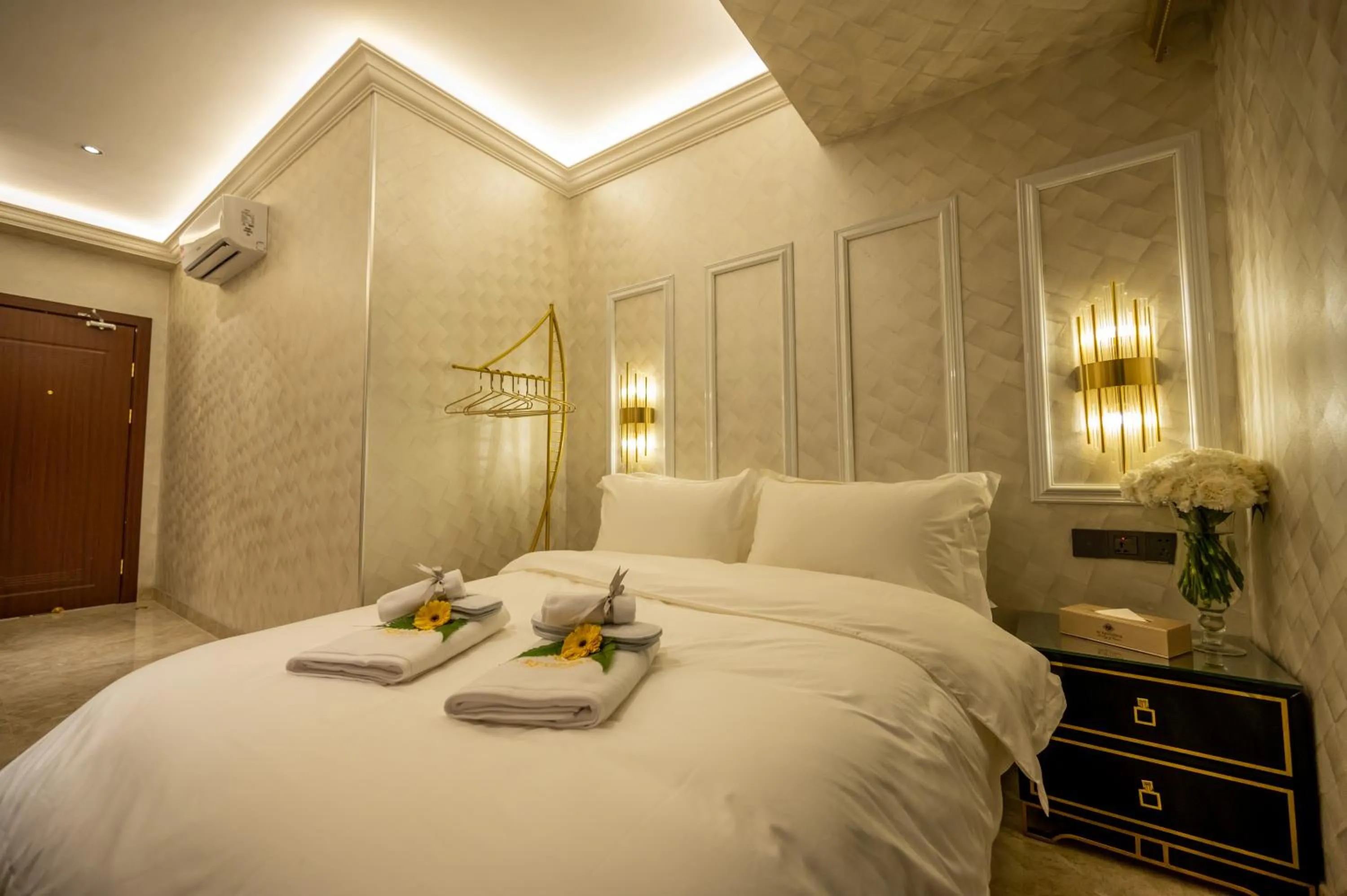 Bed in A Residence @ Between Hilton & Cititel Hotel