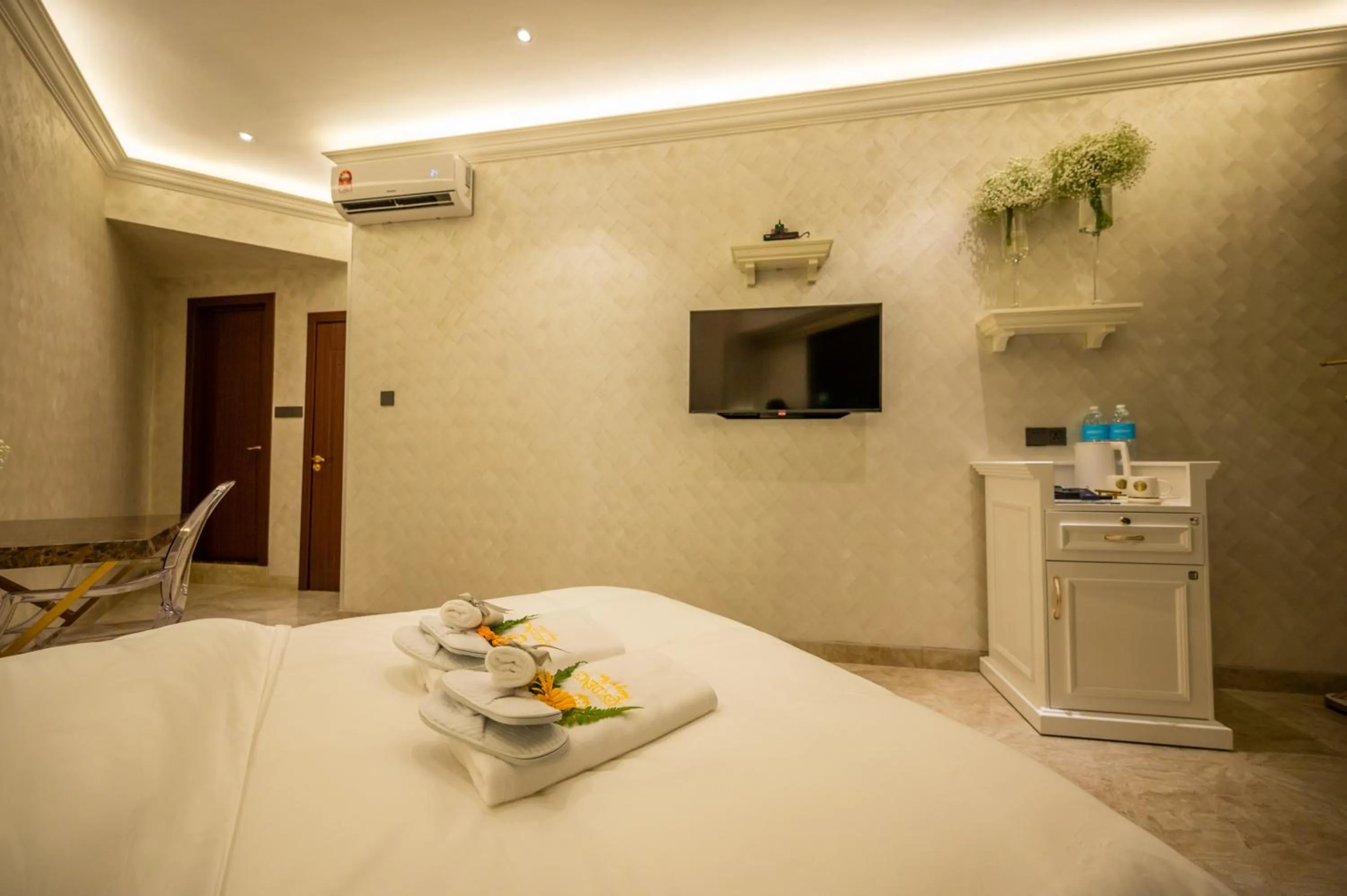 TV and multimedia, Bed in ACJ Residence @ Beside Cititel Hotel