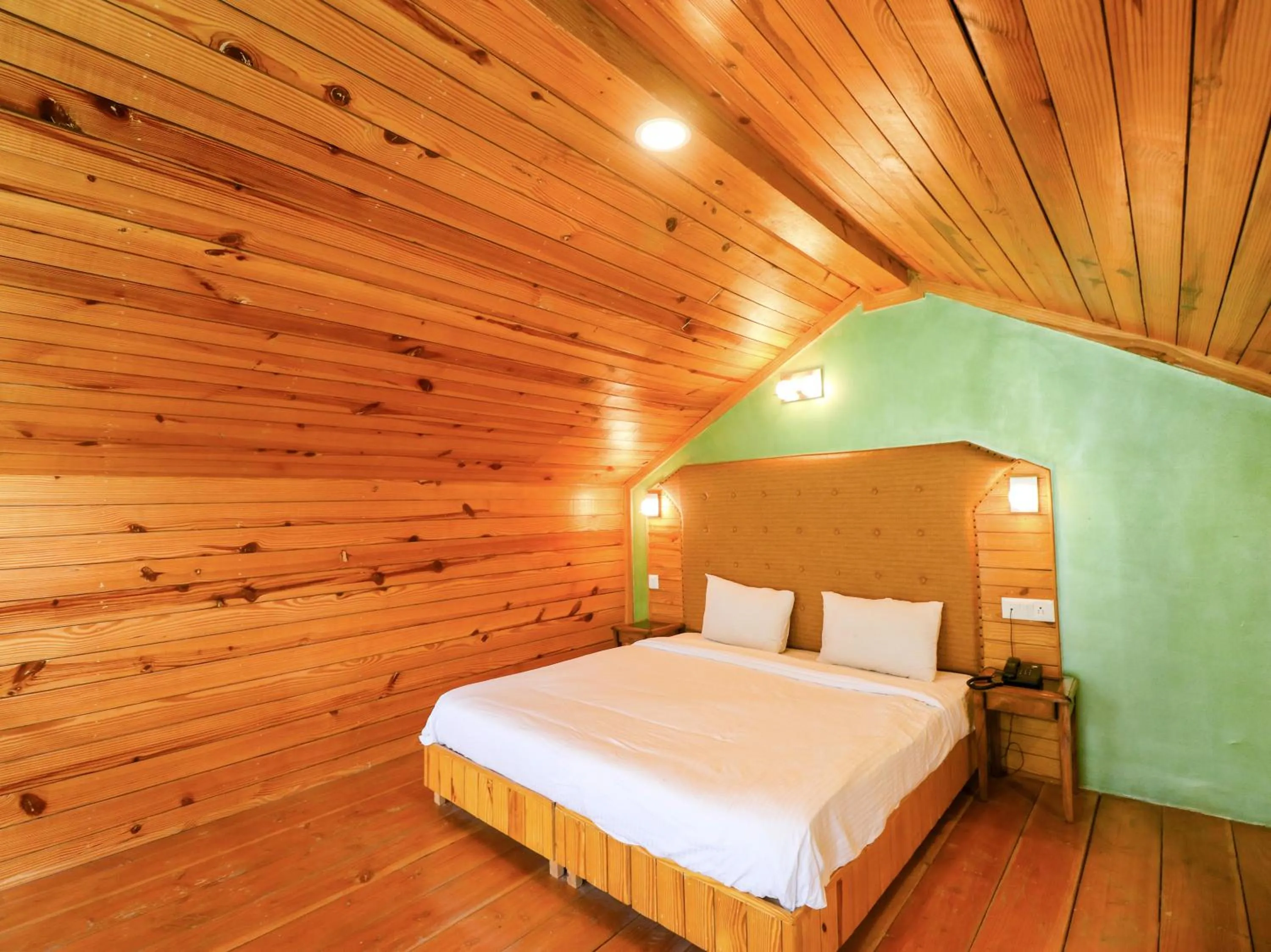 Bed in The Byke Neelkanth Manali