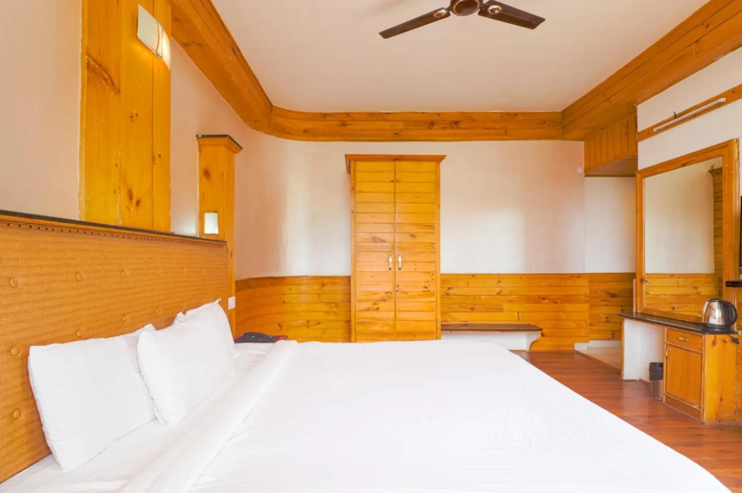 Bed in The Byke Neelkanth Manali