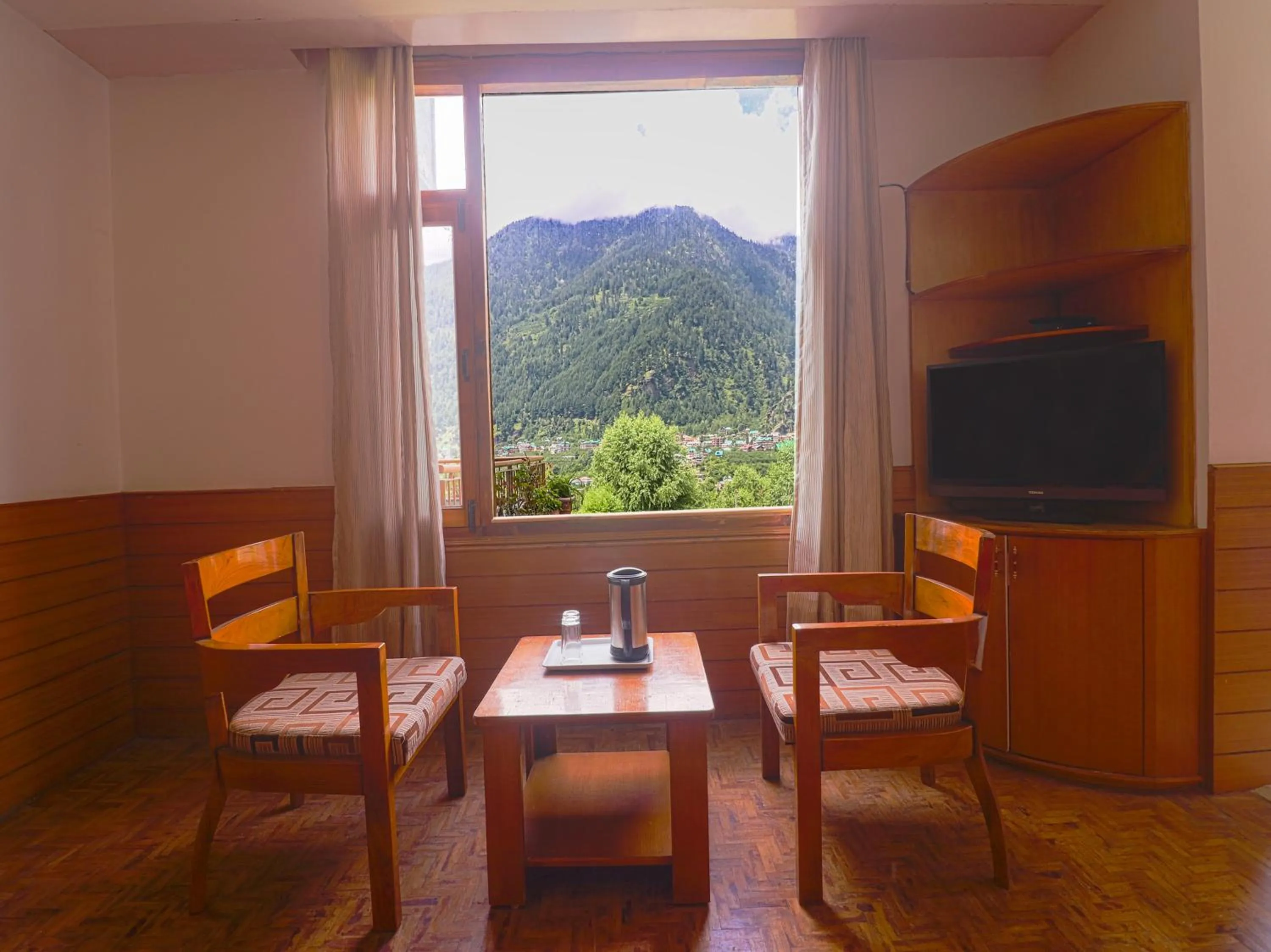 Seating area in The Byke Neelkanth Manali